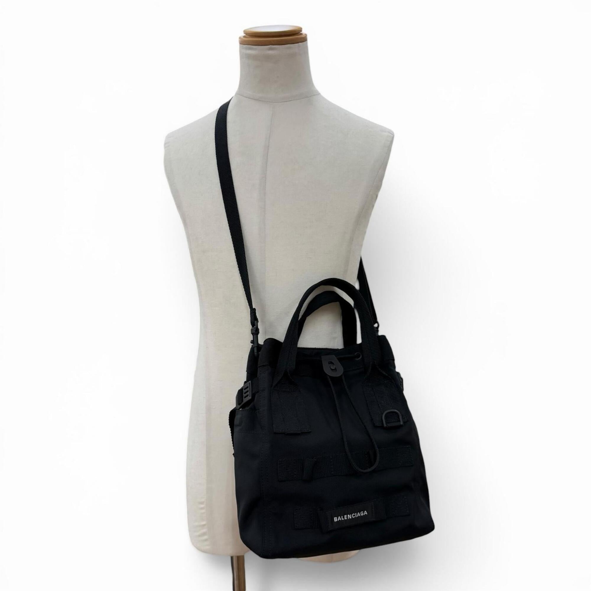 Balenciaga Black Nylon Tote Bag (Pre-Owned)