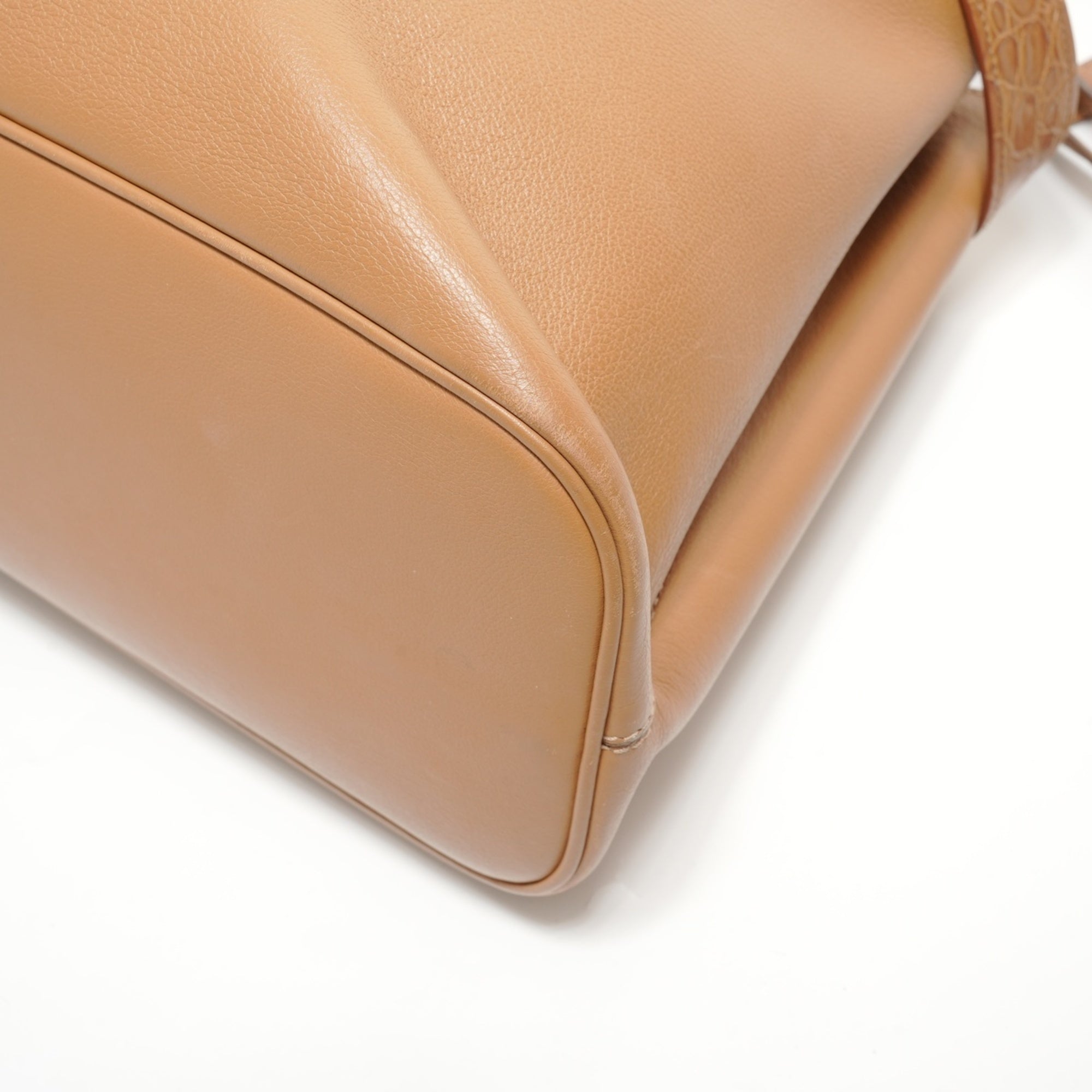 Prada Brown Leather Handbag (Pre-Owned)