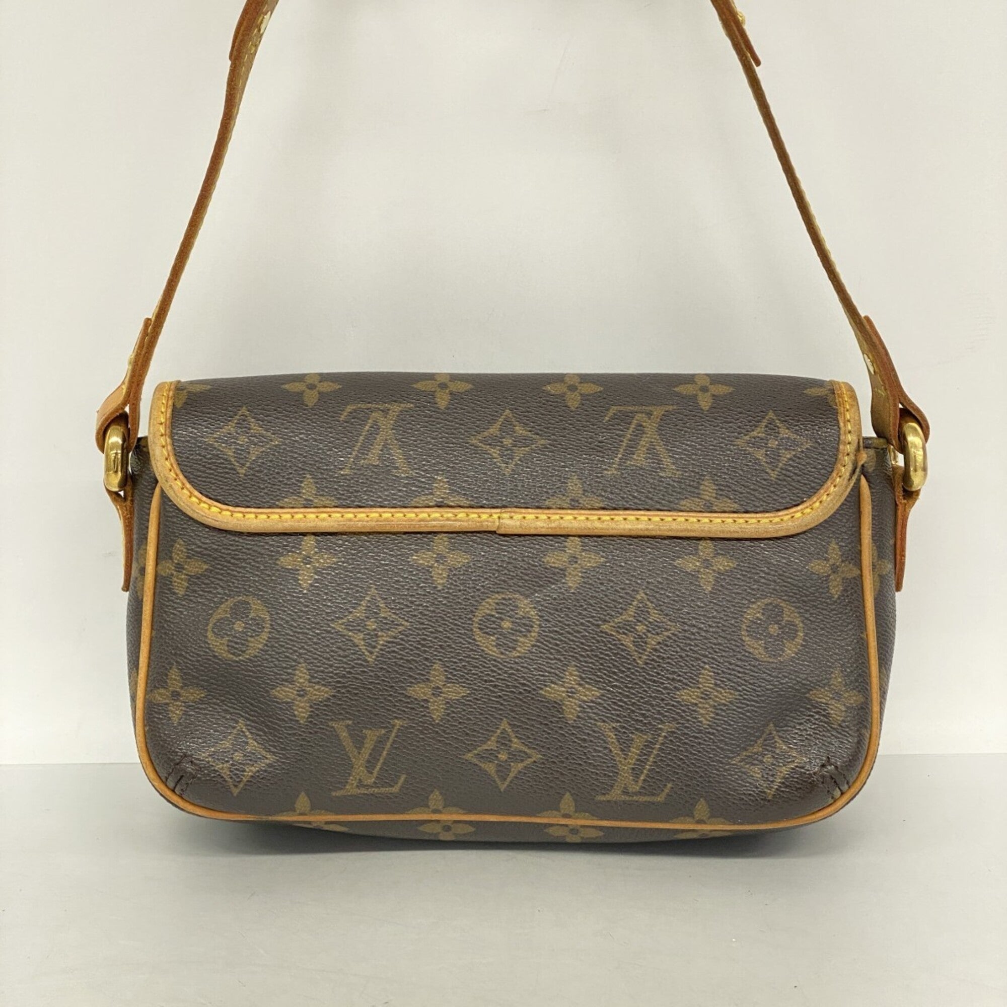 Louis Vuitton Brown Shoulder Bag (Pre-Owned)