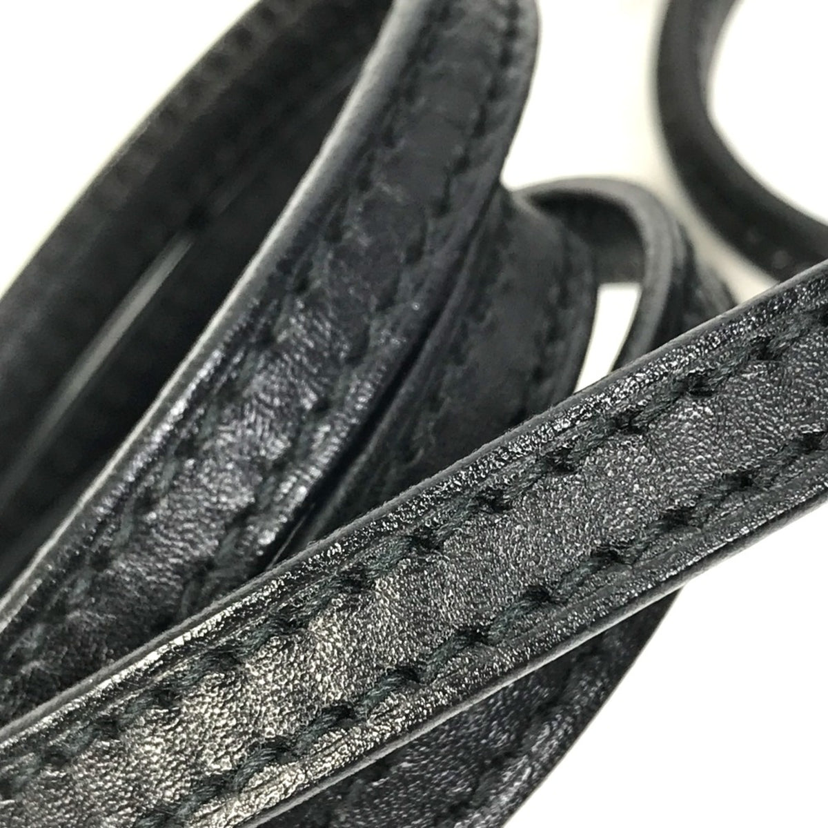 Gucci Black Leather Shoulder Bag (Pre-Owned)