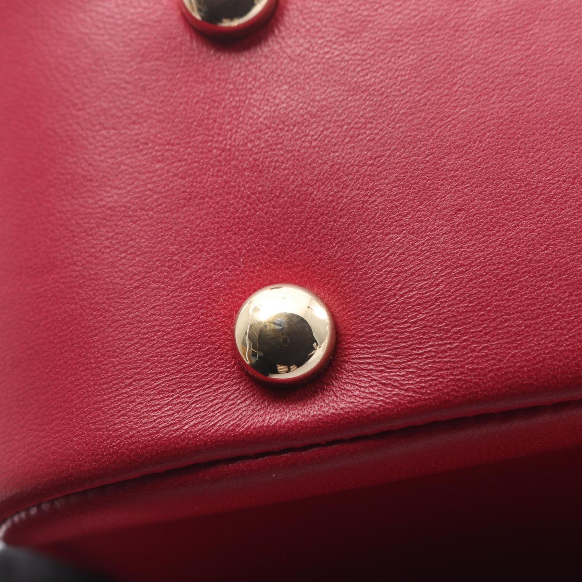 Chanel Red Color Leather Shoulder Bag (Pre-Owned)