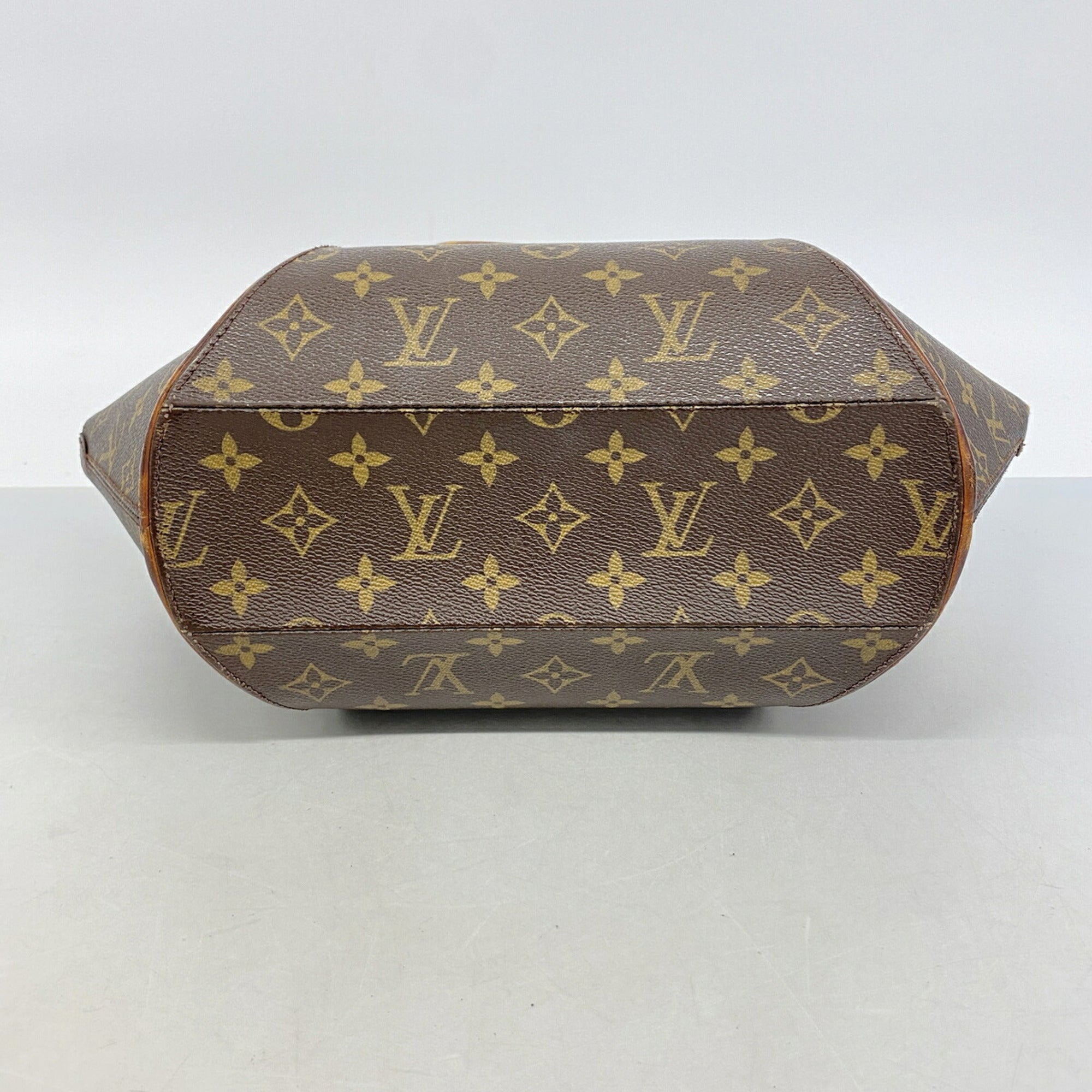 Louis Vuitton Brown Handbag (Pre-Owned)