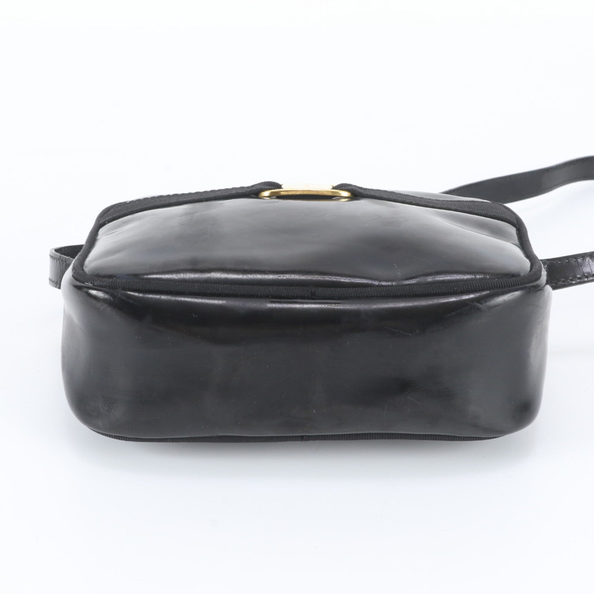 Salvatore Ferragamo Black Leather Crossbody Bag Shoulder Bag (Pre-Owned)