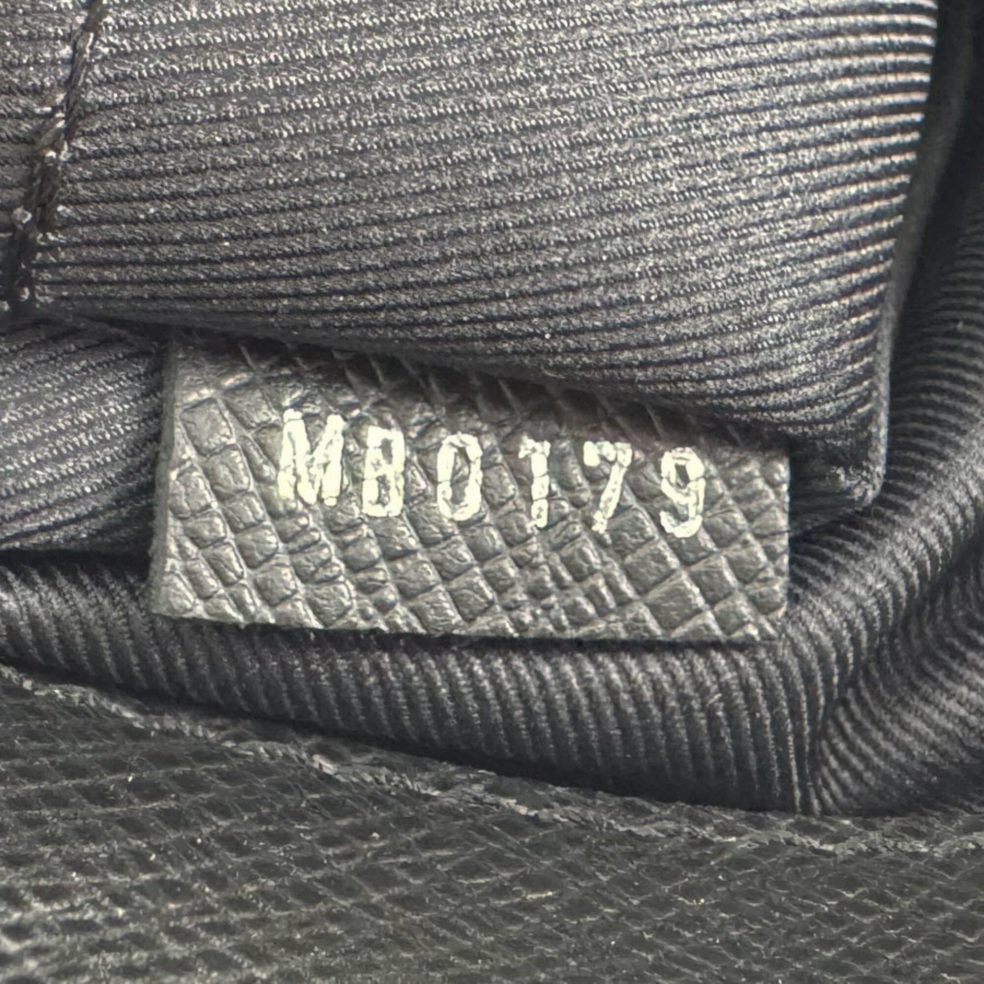 Louis Vuitton Black Taiga Leather Briefcase Handbag Shoulder Bag (Pre-Owned)