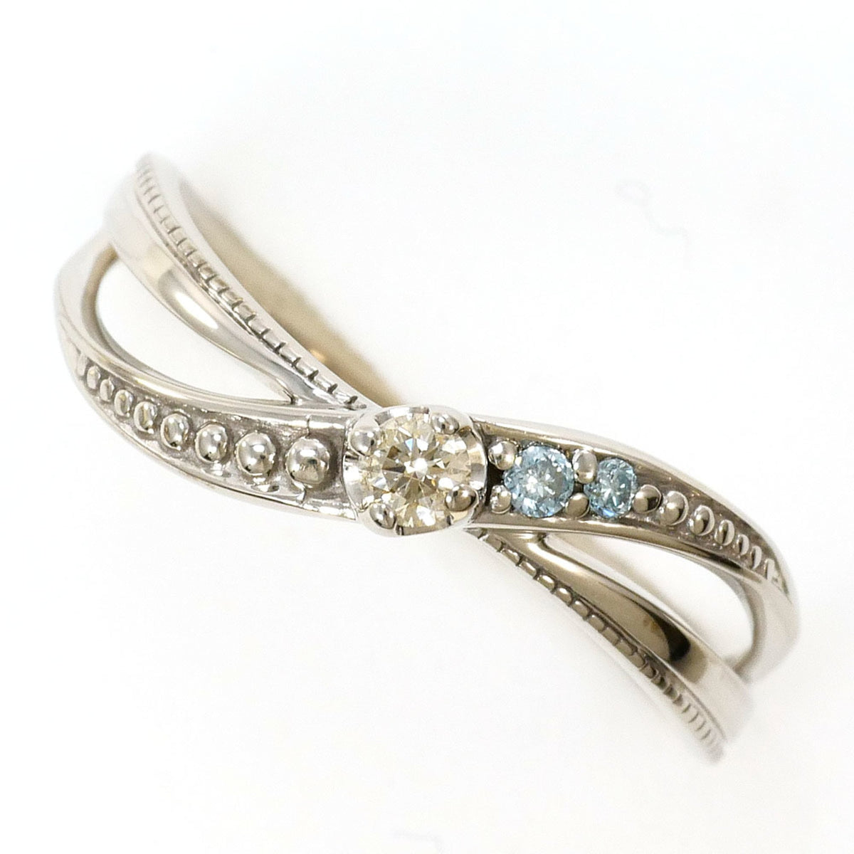 Unbranded White Gold White Gold (10K) Band Ring (Pre-Owned)