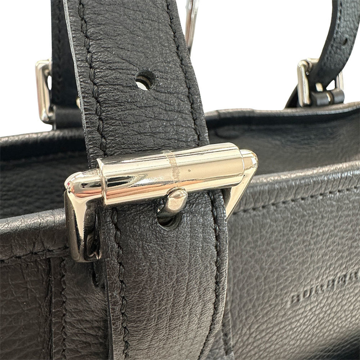 Burberry Black Leather Handbag (Pre-Owned)