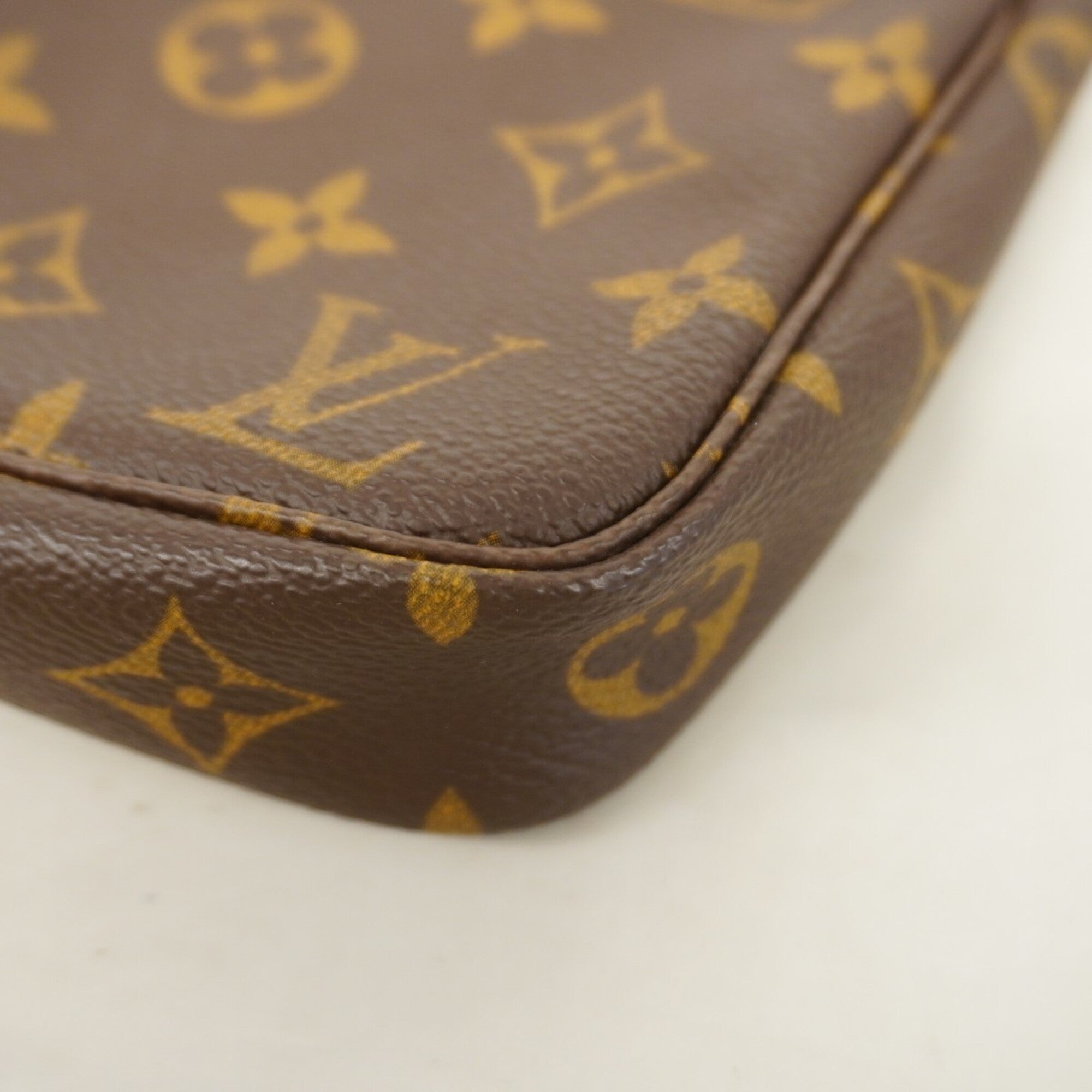 Louis Vuitton Brown Pouch (Pre-Owned)
