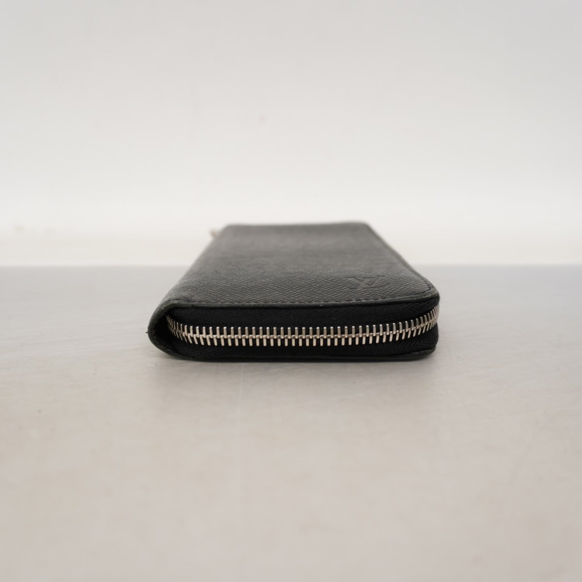 Louis Vuitton Ardoise Long Wallet (Bi-Fold) (Pre-Owned)