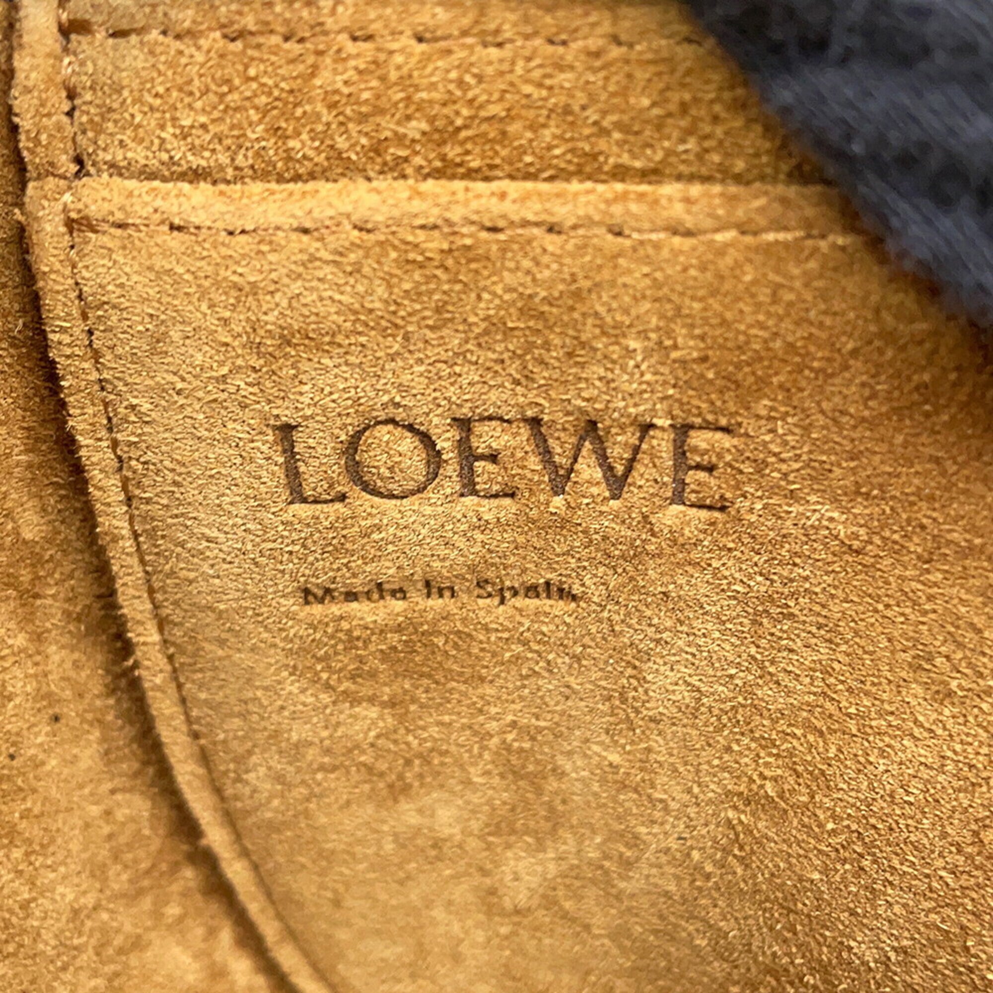 Loewe Green Leather Handbag Sling Bag (Pre-Owned)