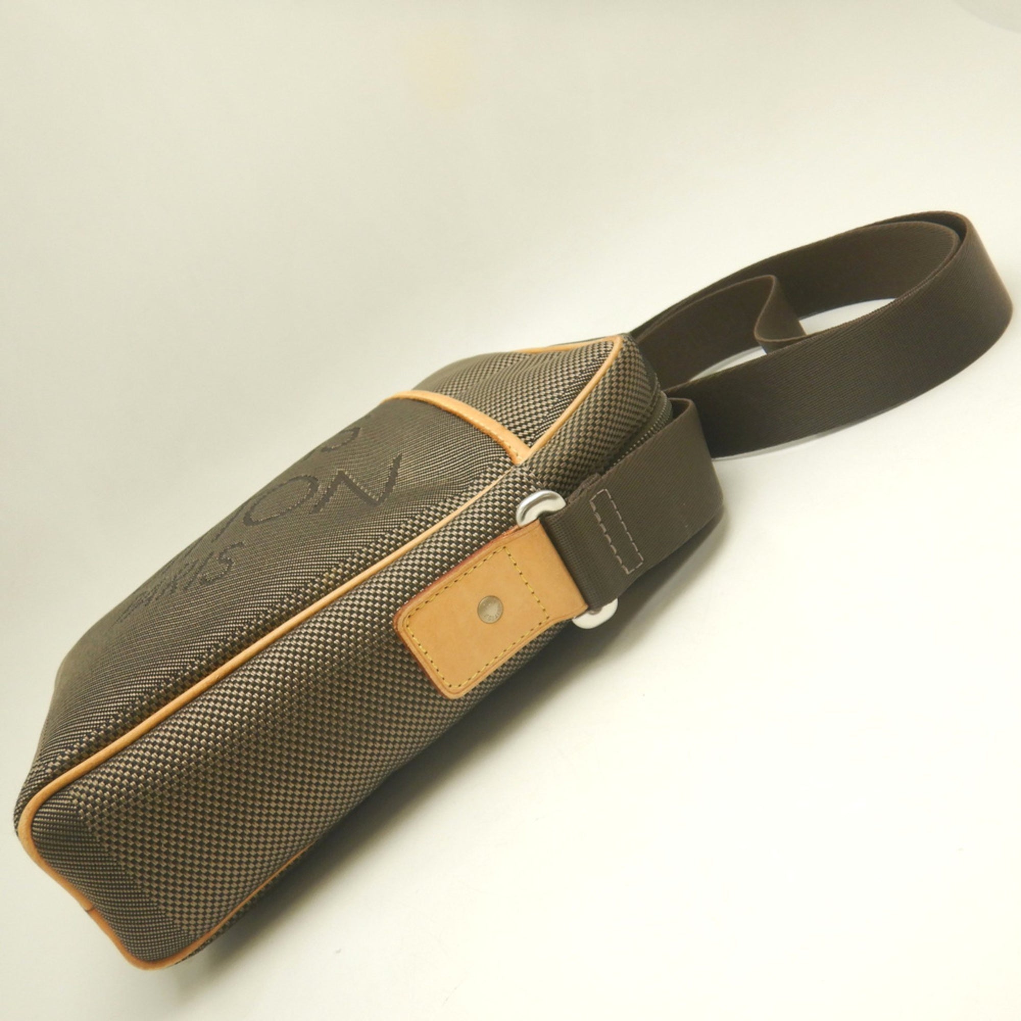 Louis Vuitton Brown Earth Damier Geant Shoulder Bag (Pre-Owned)