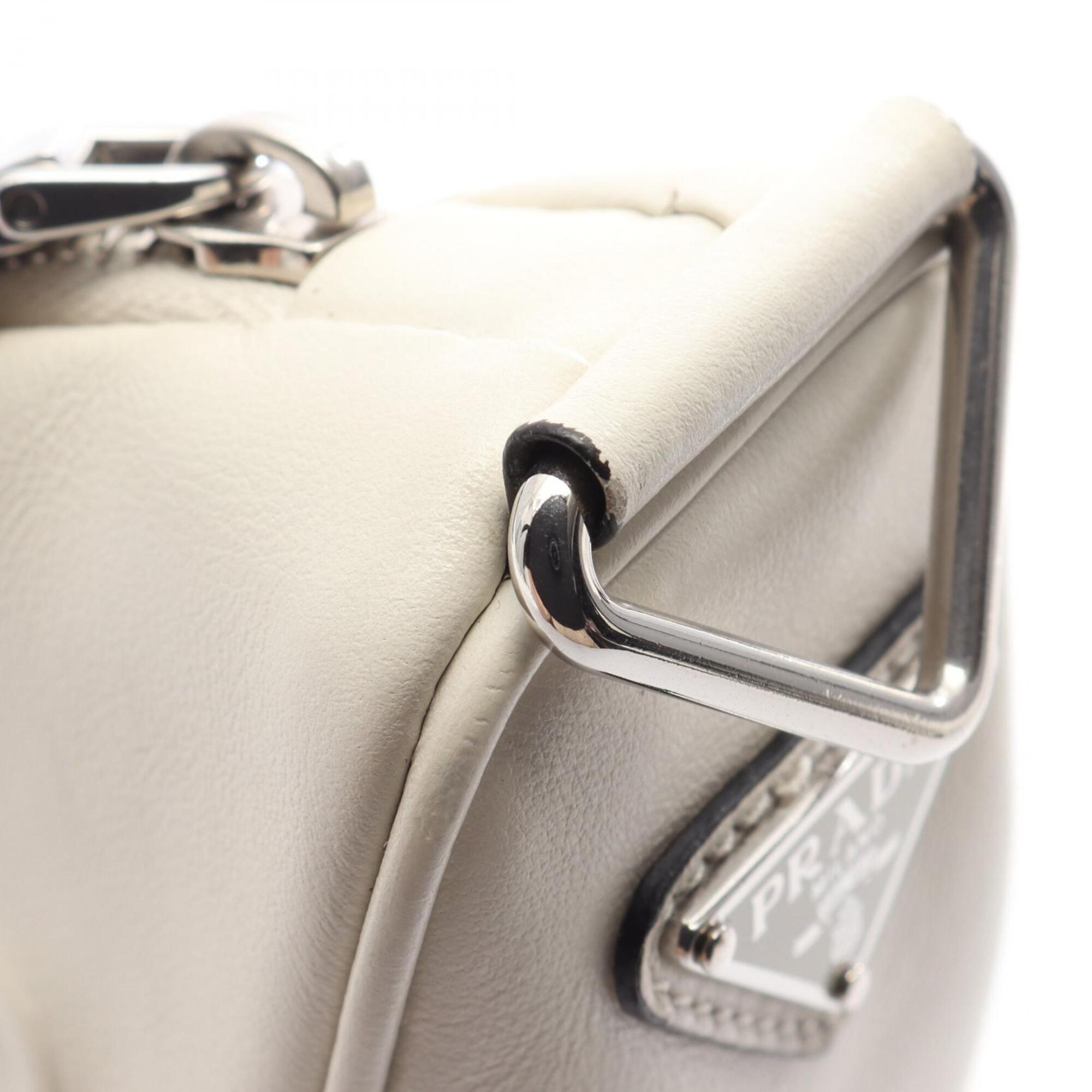Prada White Leather Handbag Shoulder Bag (Pre-Owned)