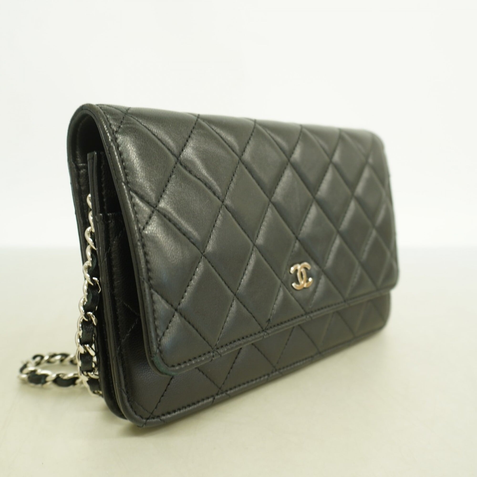 Chanel Black Leather Chain/Shoulder Wallet (Pre-Owned)