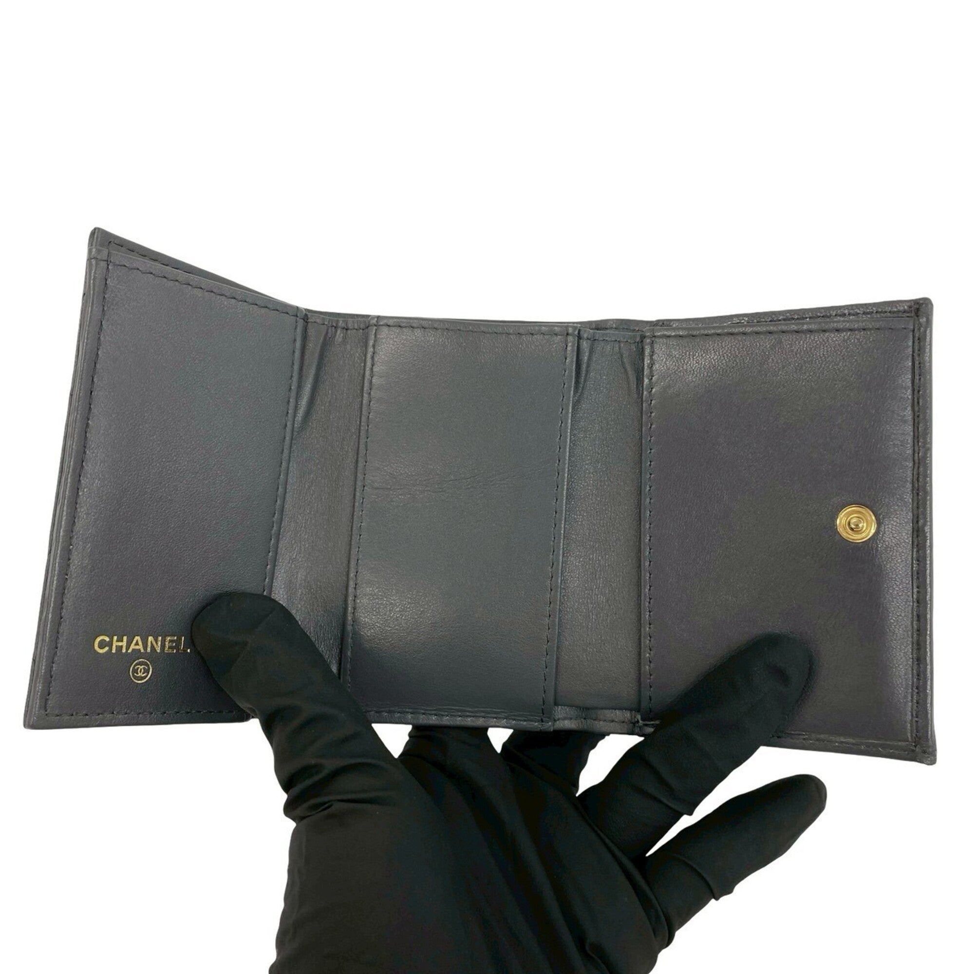 Chanel Gray Leather Wallet (Tri-Fold) (Pre-Owned)