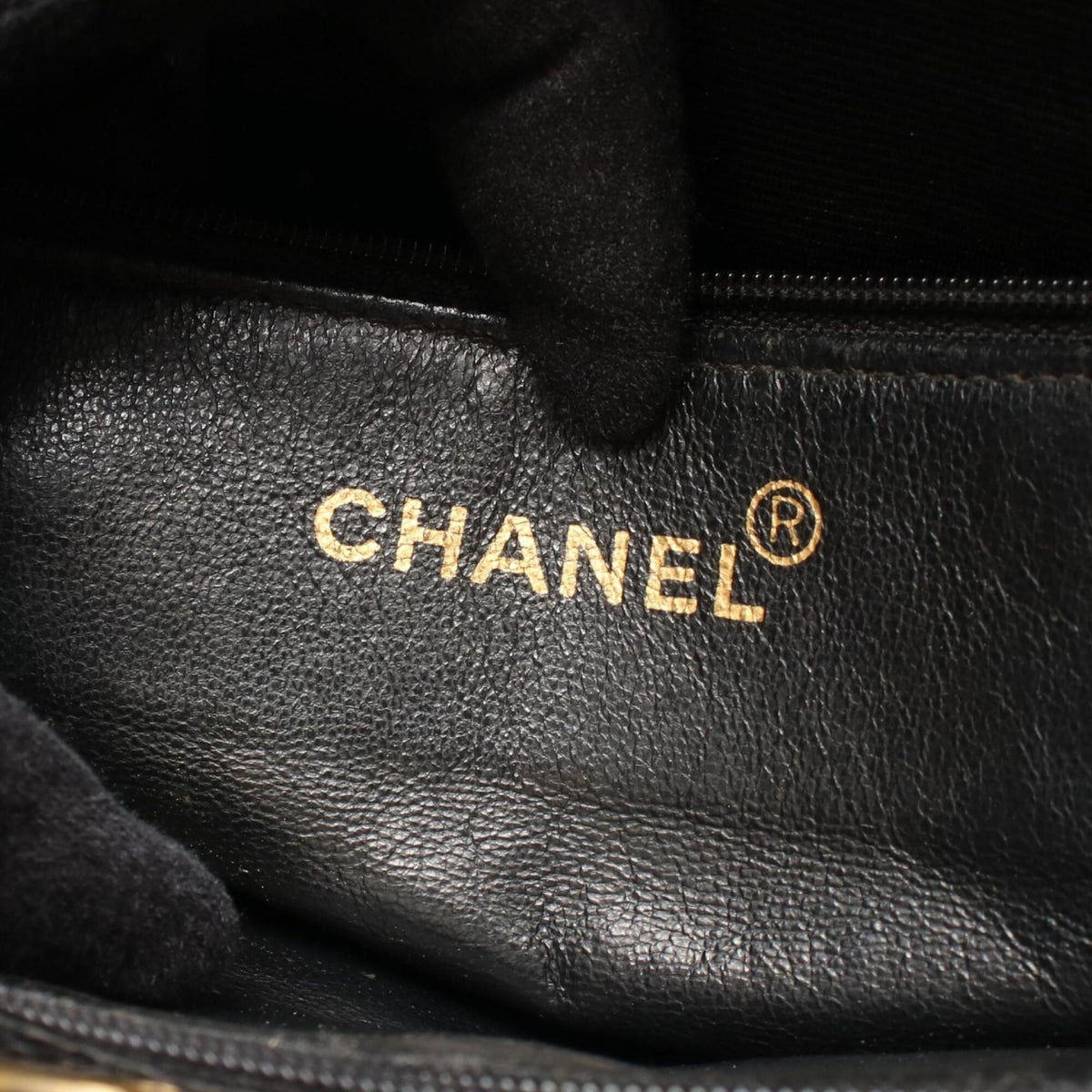 Chanel Matelasse Black Grained Calfskin Handbag Tote Bag (Pre-Owned)