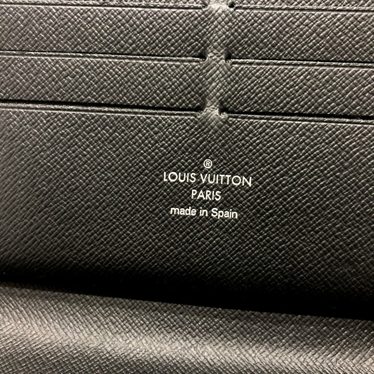Louis Vuitton Epi Black Epi Leather Long Wallet (Bi-Fold) (Pre-Owned)
