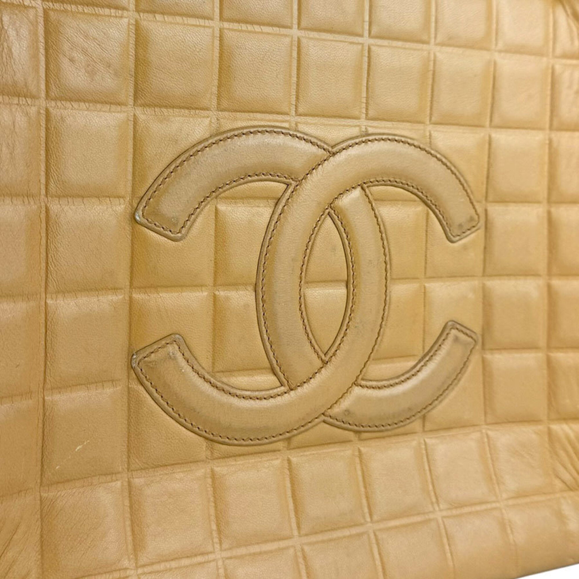 Chanel Beige Leather Shoulder Bag Tote Bag (Pre-Owned)