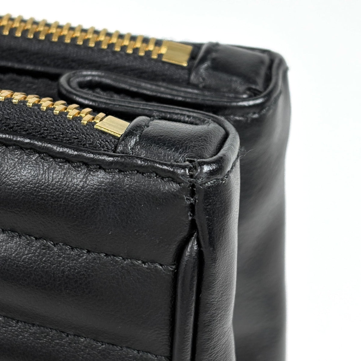 Prada Black Leather Handbag (Pre-Owned)