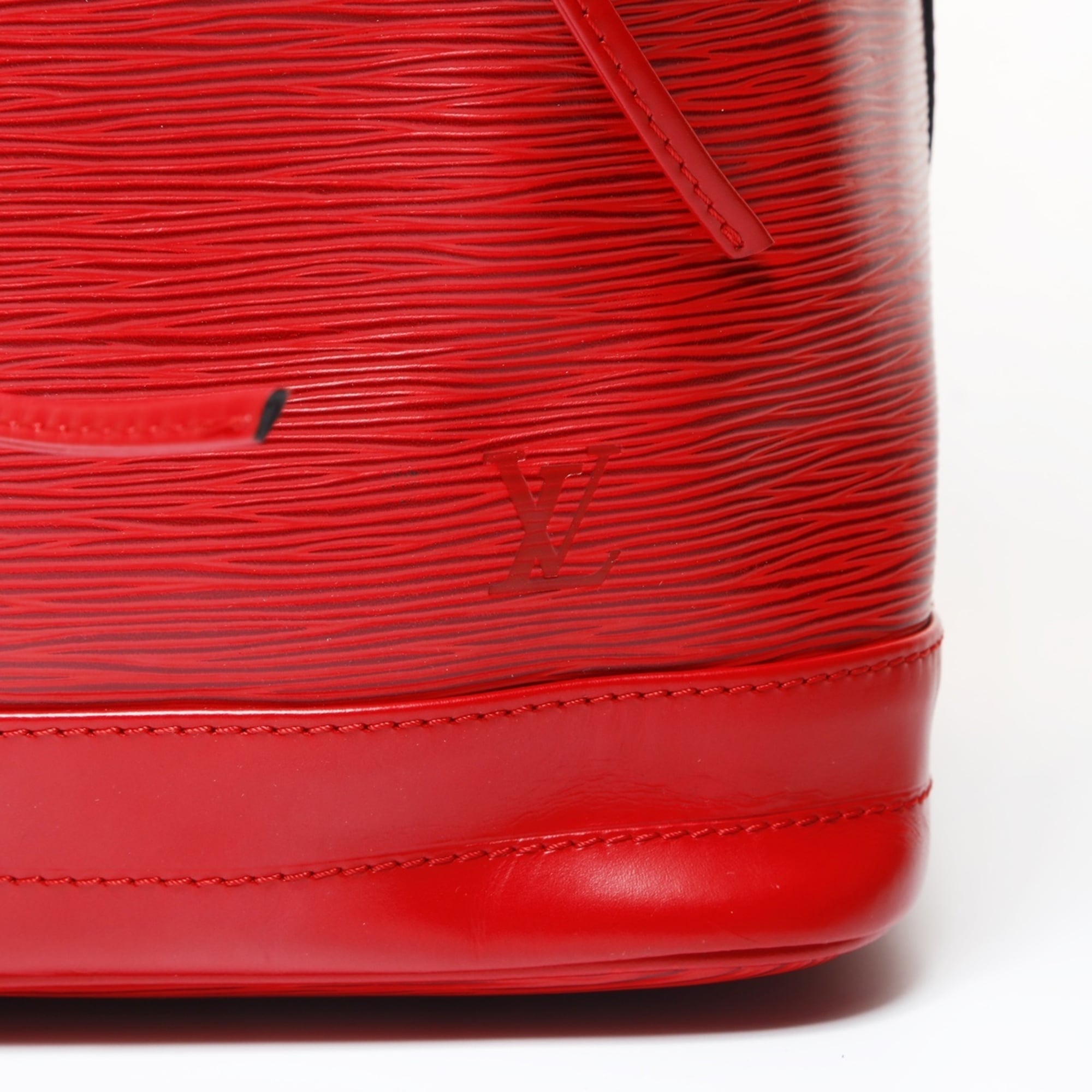 Louis Vuitton Red Color Epi Leather Shoulder Bag (Pre-Owned)
