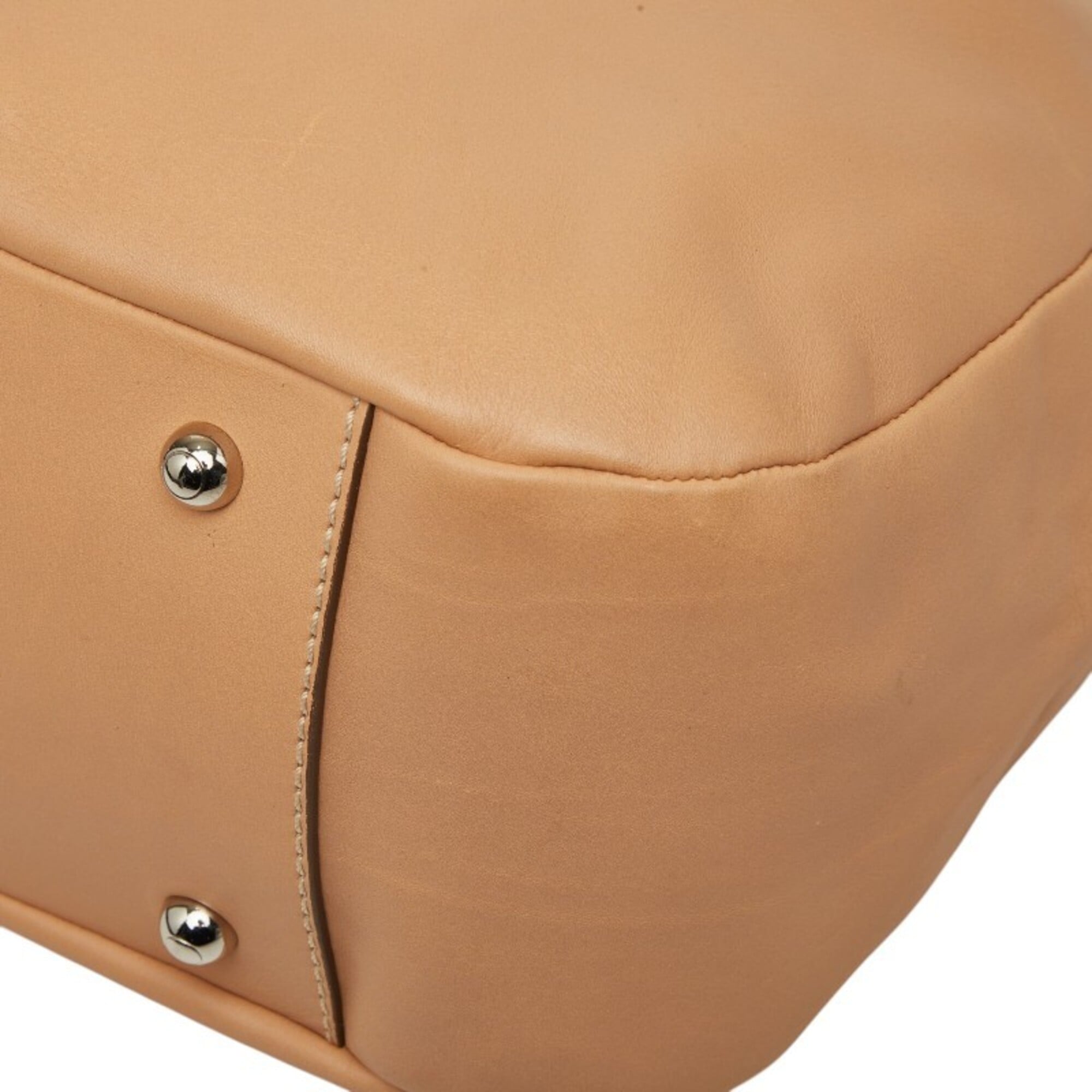 Tod's Beige Leather Handbag Shoulder Bag (Pre-Owned)