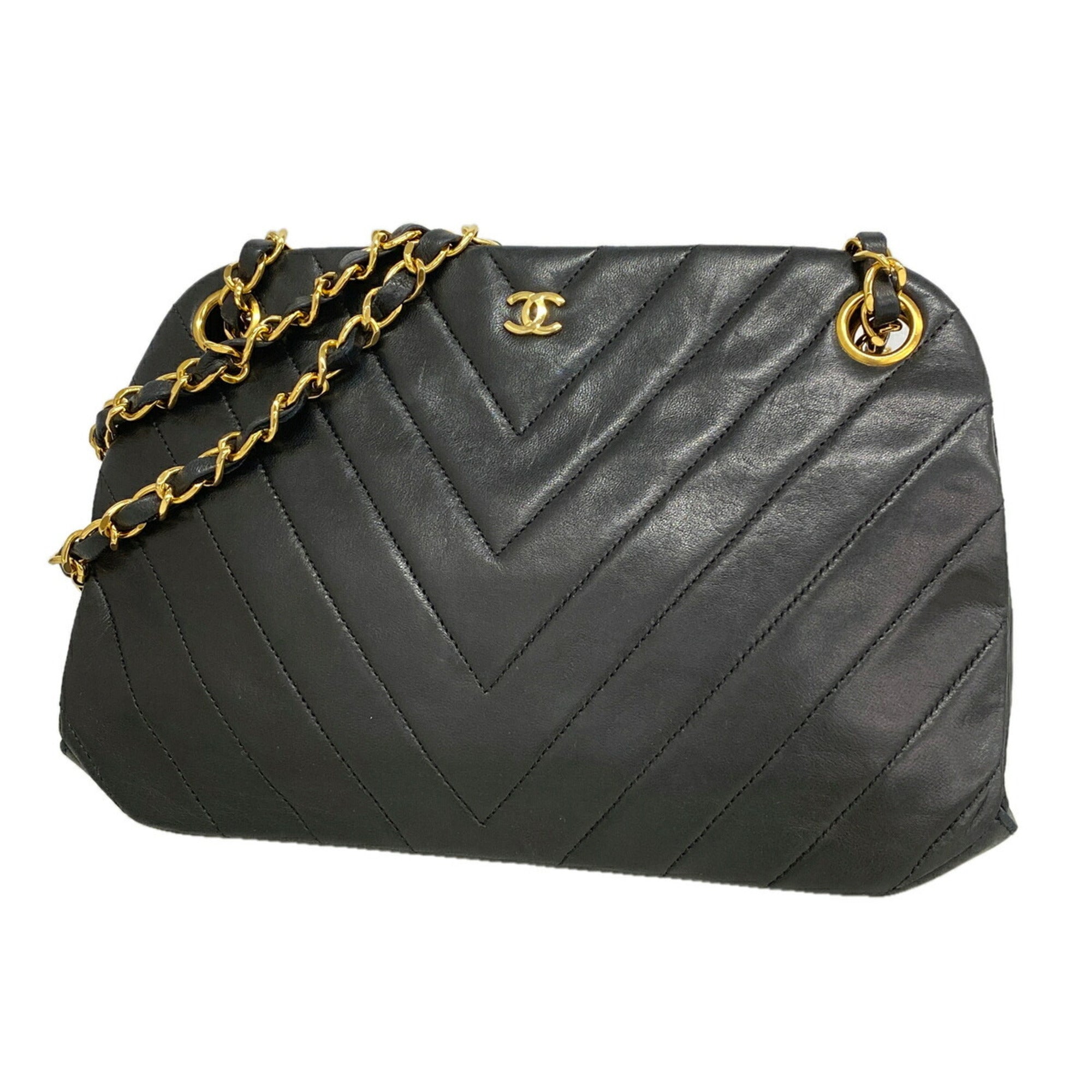 Chanel Black Leather Shoulder Bag (Pre-Owned)