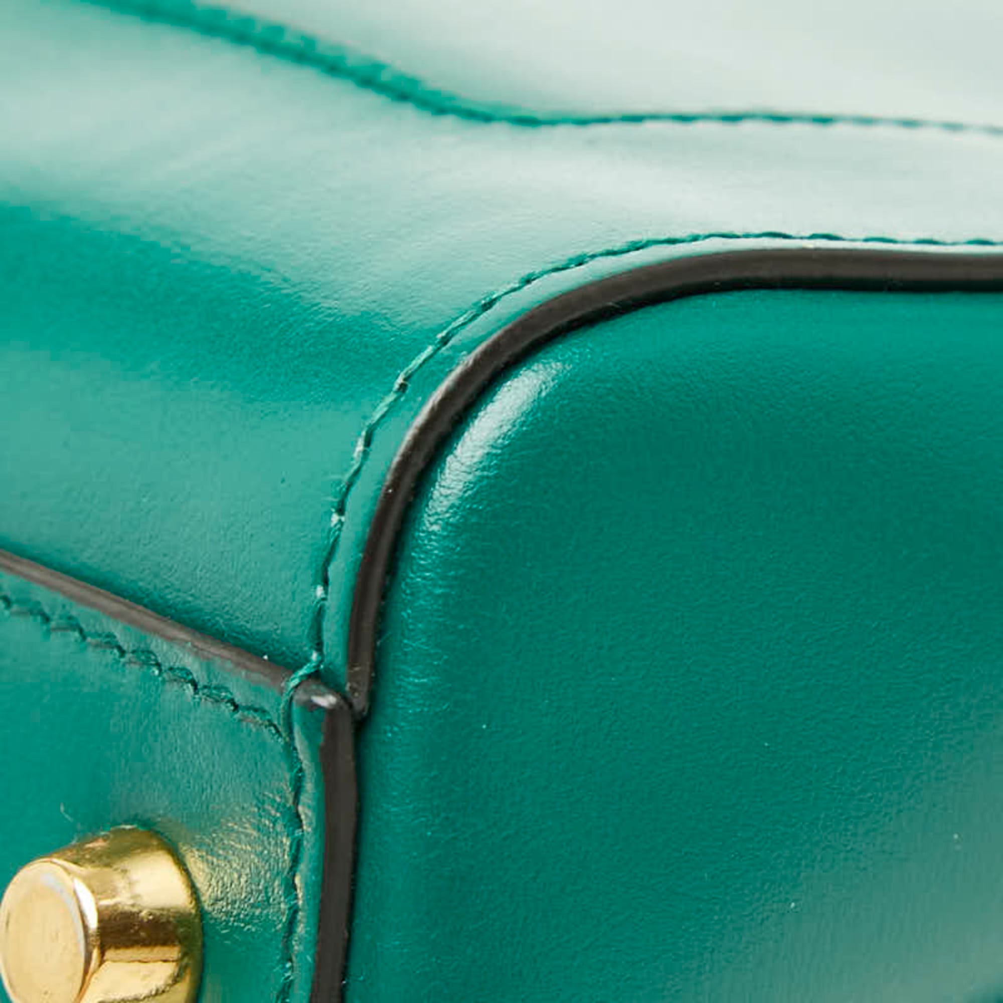 Gucci Green Leather Handbag (Pre-Owned)