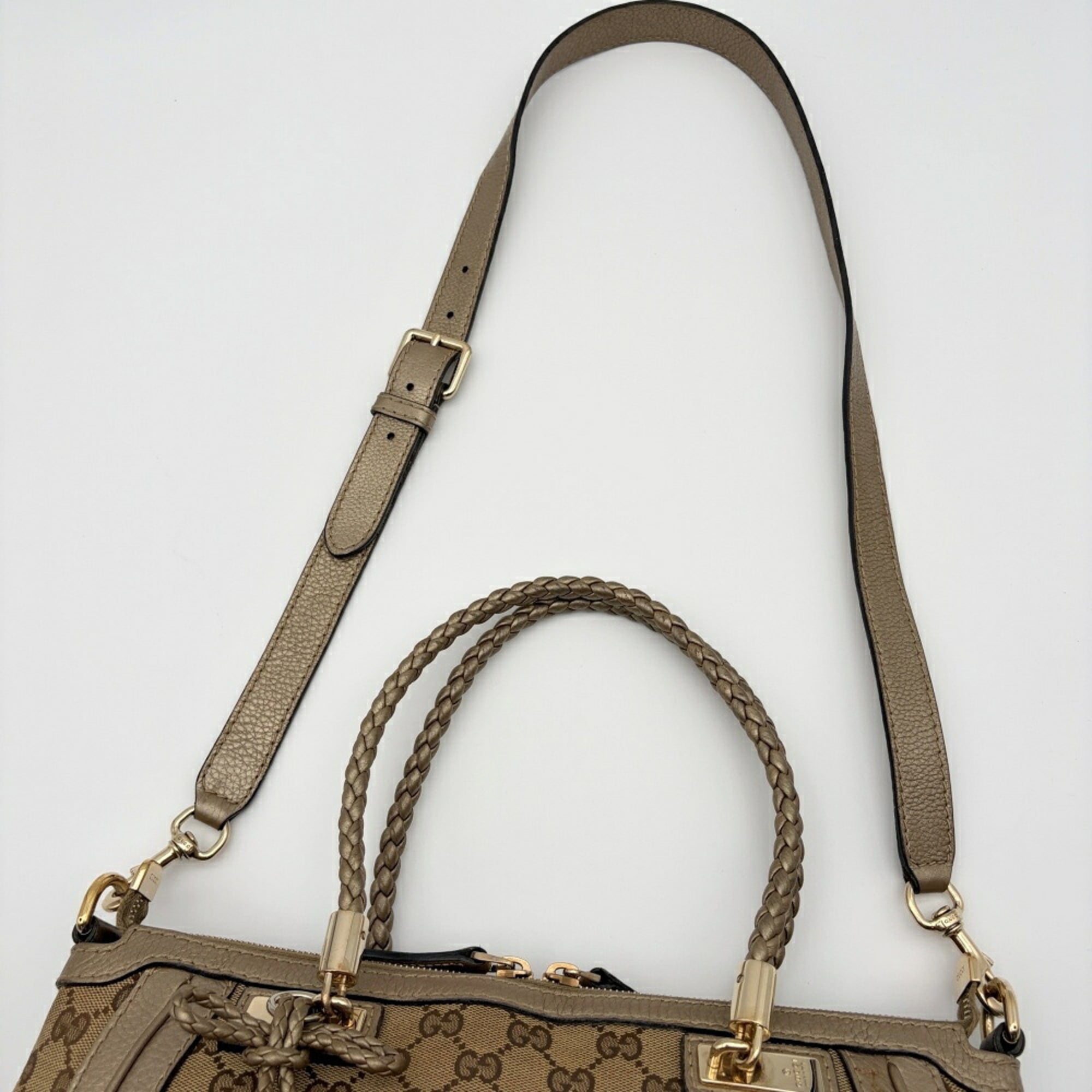 Gucci Gg Canvas Beige Gold Gg Canvas Leather Bamboo Shoulder Bag (Pre-Owned)