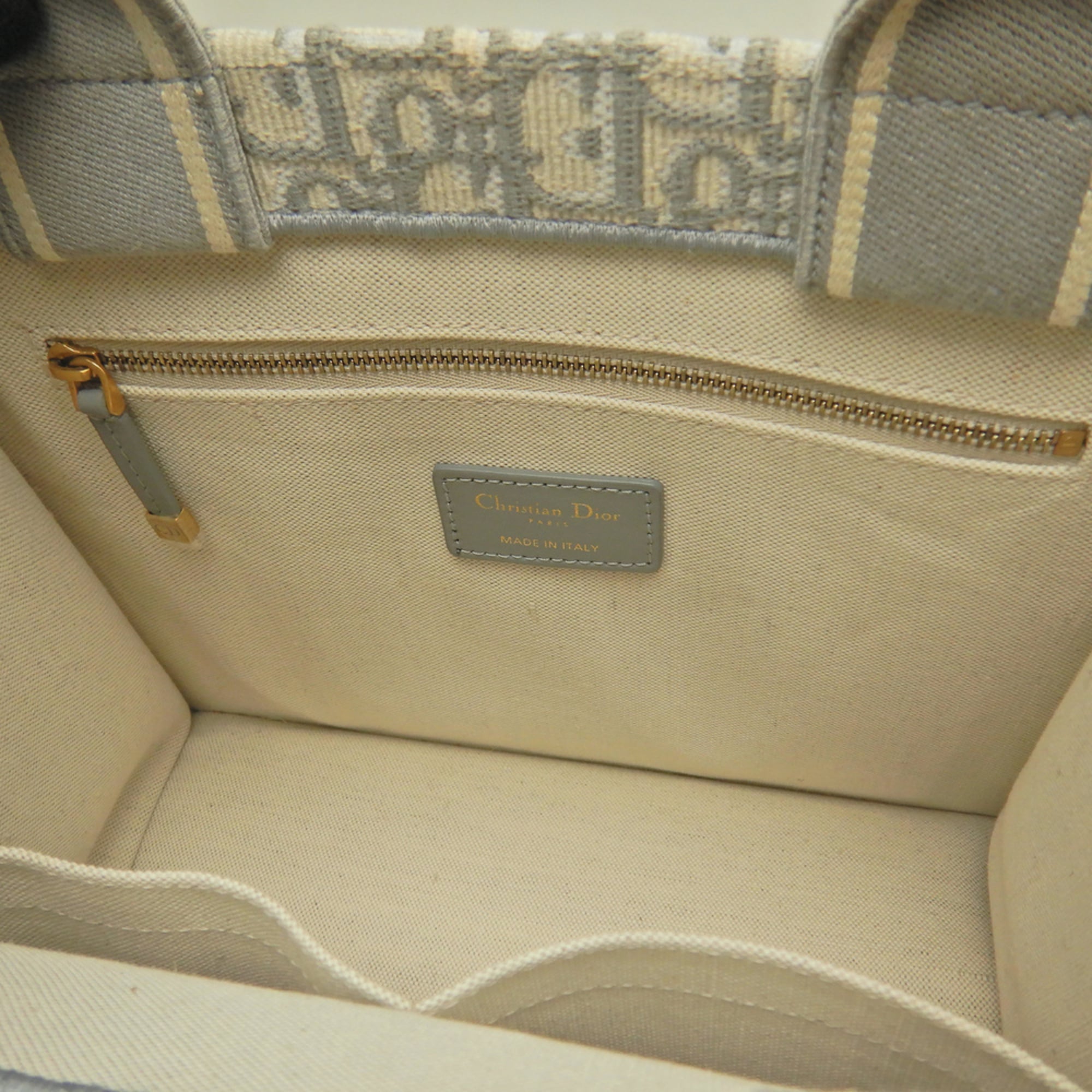 Christian Dior Gray Leather Tote Bag (Pre-Owned)
