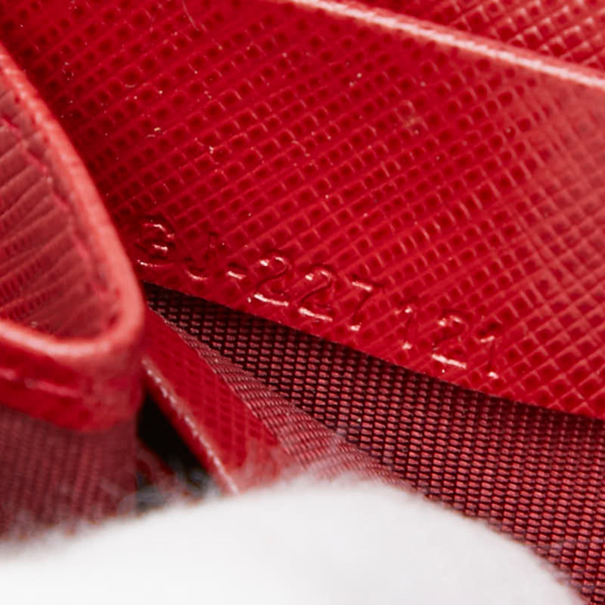 Salvatore Ferragamo Gancini Red Color Leather Long Wallet (Bi-Fold) (Pre-Owned)