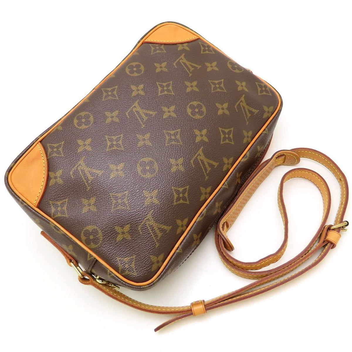 Louis Vuitton Brown Monogram Monogram Shoulder Bag (Pre-Owned)