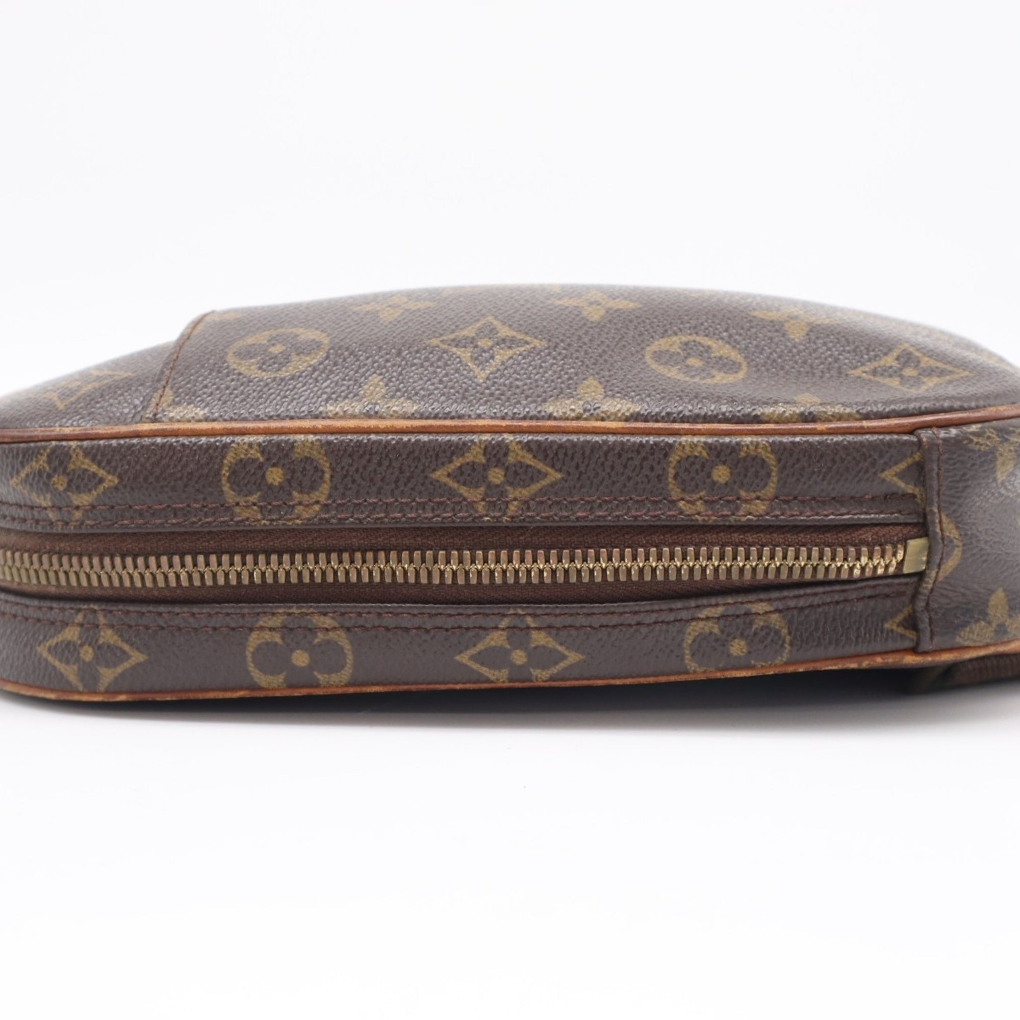 Louis Vuitton Monogram Brown Coated Canvas Leather Pochette Shoulder Bag (Pre-Owned)
