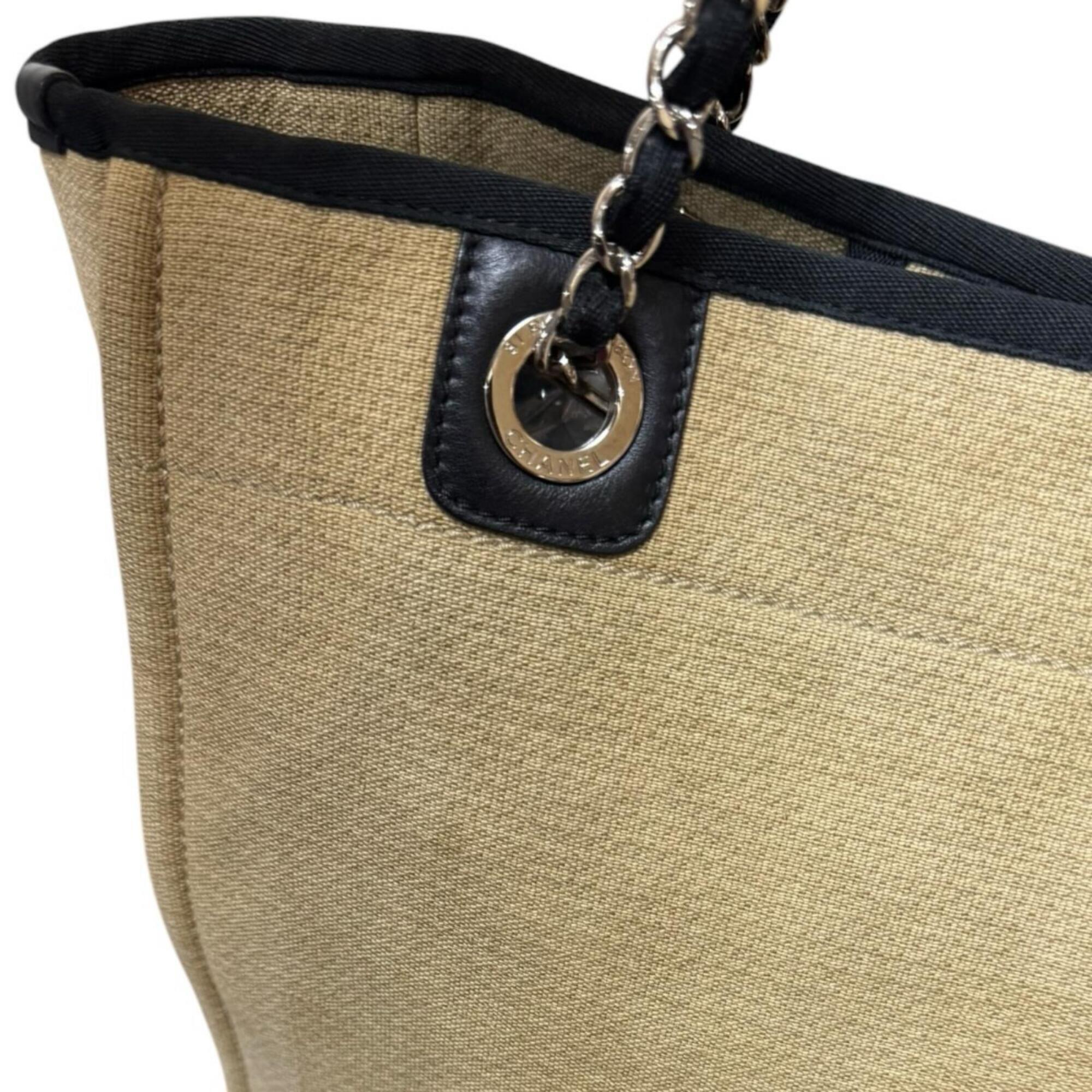 Chanel Beige Canvas Tote Bag (Pre-Owned)