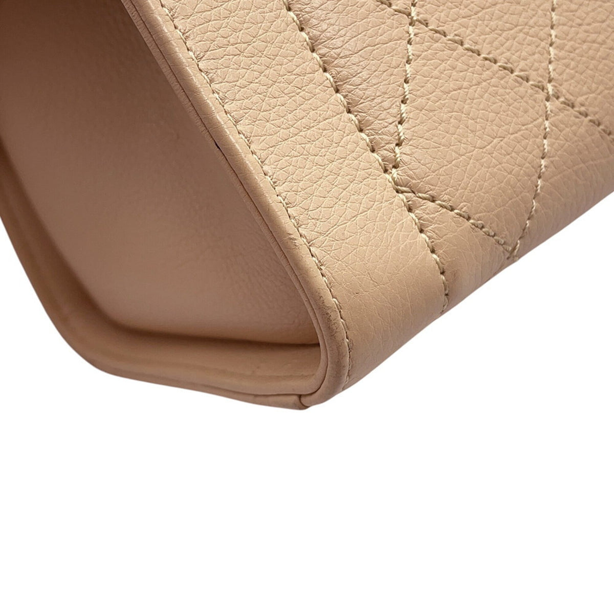Chanel Beige Leather Shoulder Bag (Pre-Owned)