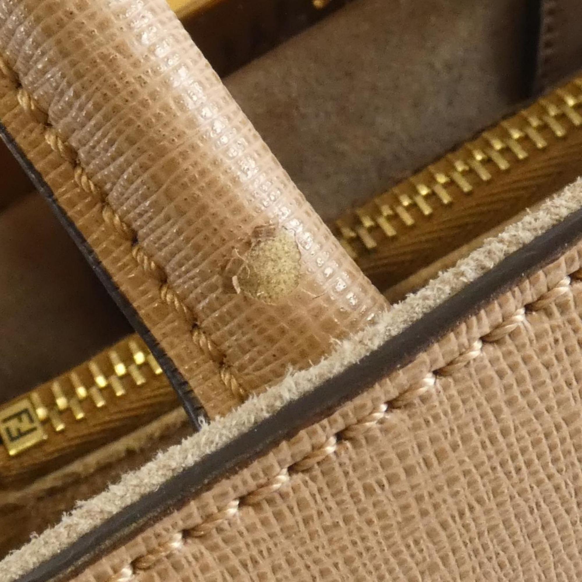 Fendi Beige Leather Handbag (Pre-Owned)