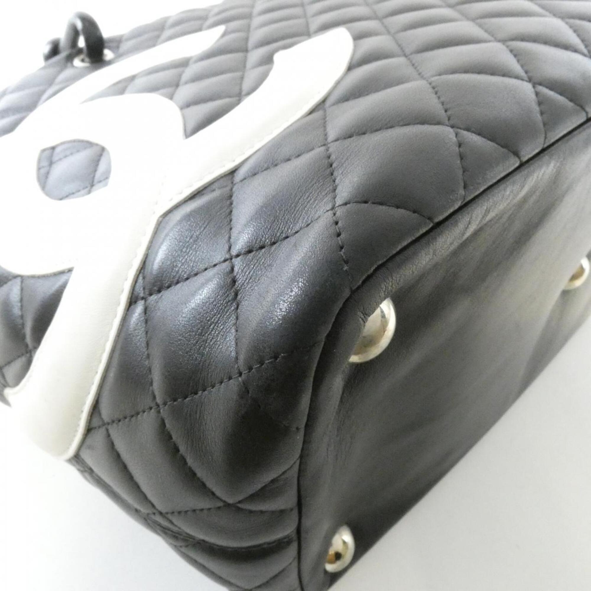 Chanel Black White Leather Handbag (Pre-Owned)