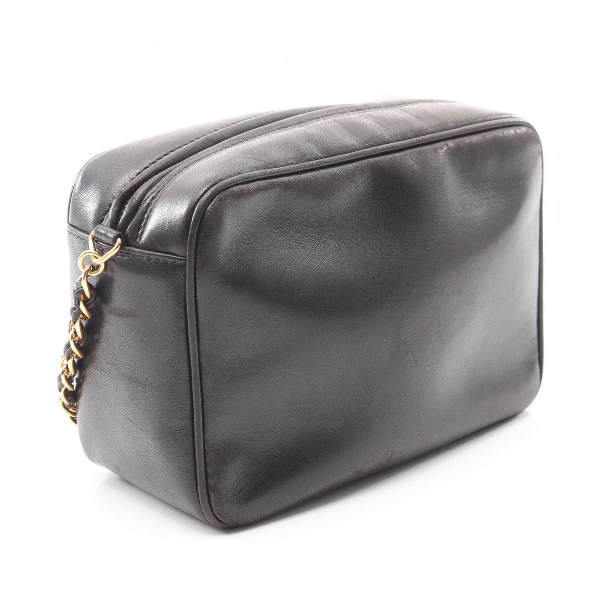 Chanel Black Leather Handbag Shoulder Bag (Pre-Owned)