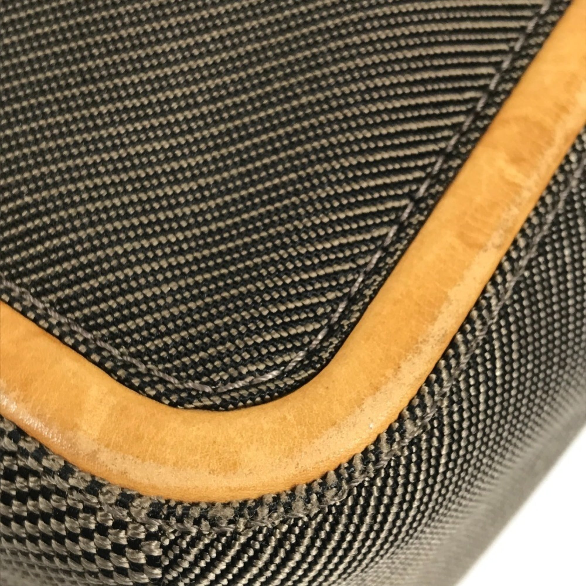 Louis Vuitton Earth Khaki Damier Geant Pochette Shoulder Bag Sling Bag (Pre-Owned)
