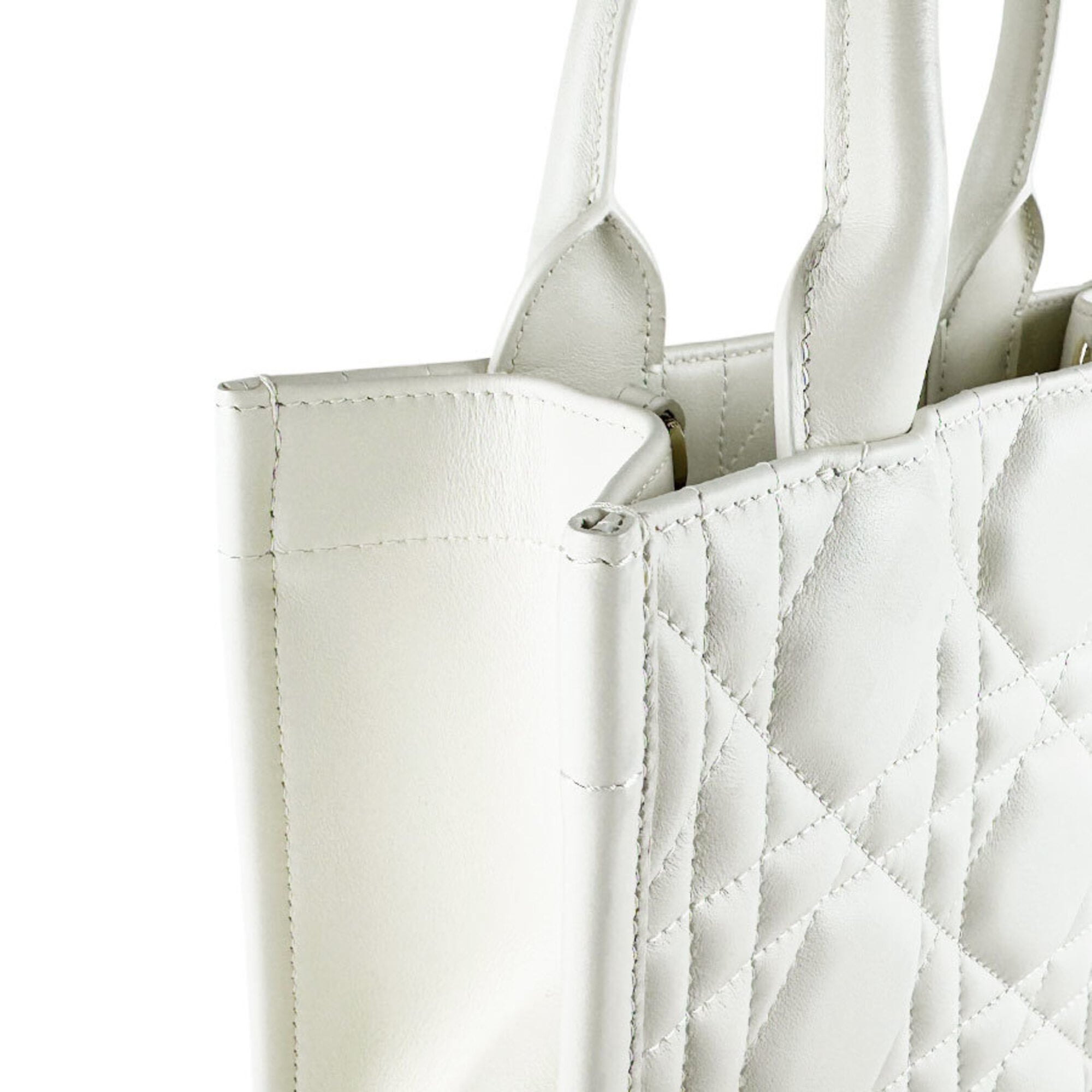 Christian Dior White Leather Handbag Shoulder Bag Tote Bag (Pre-Owned)