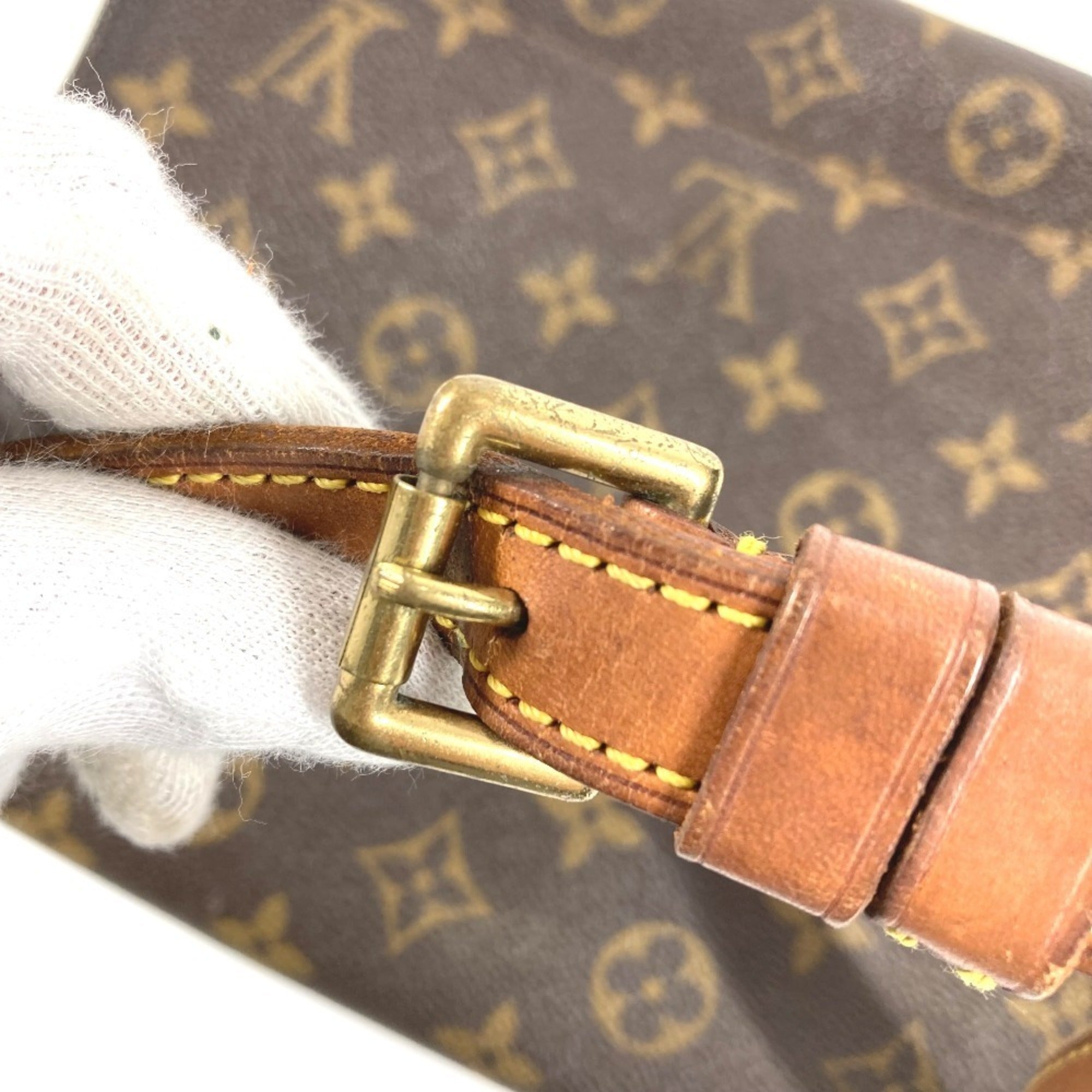 Louis Vuitton Brown Monogram Monogram Shoulder Bag (Pre-Owned)