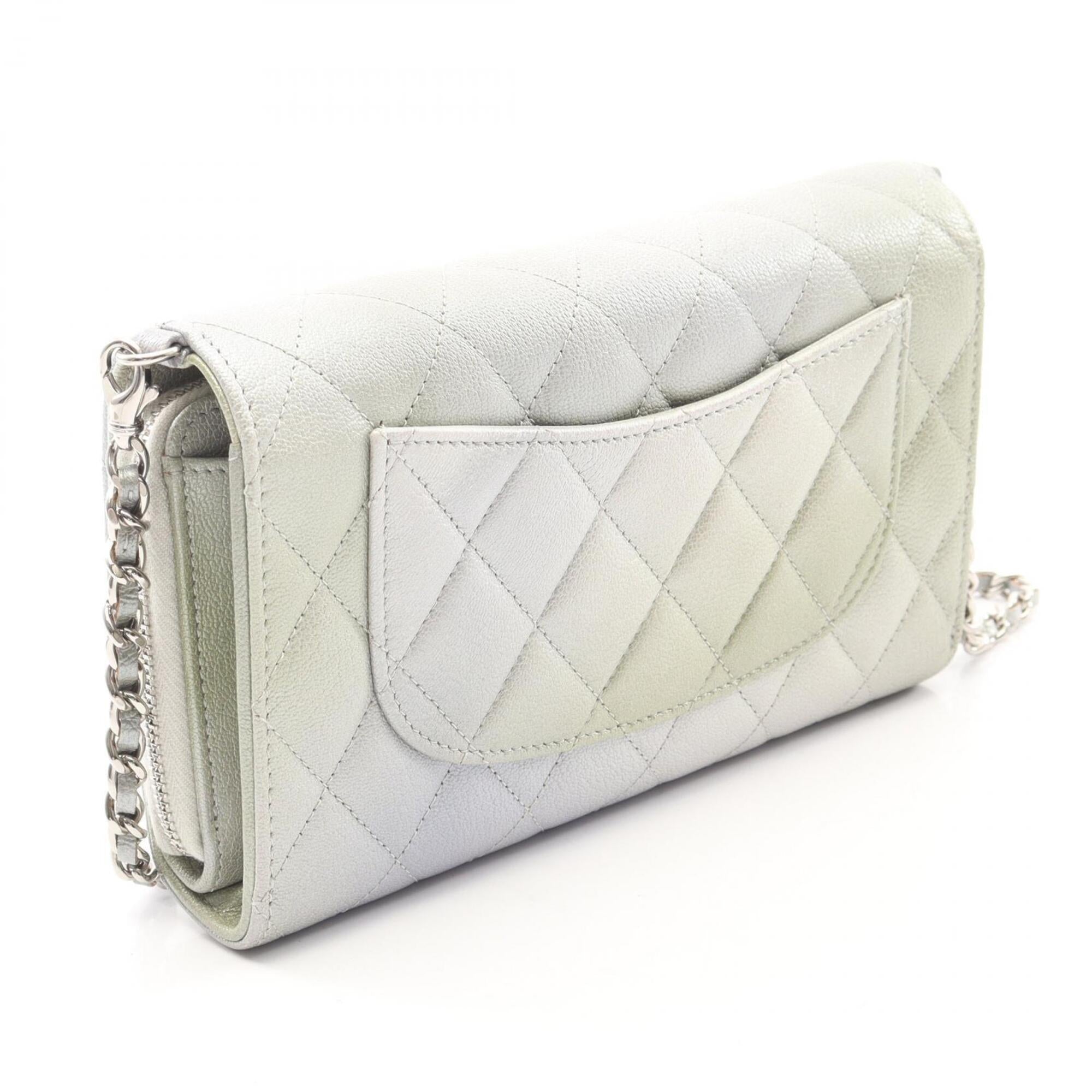 Chanel Green Silver Grained Calfskin Handbag Pouch Shoulder Bag (Pre-Owned)
