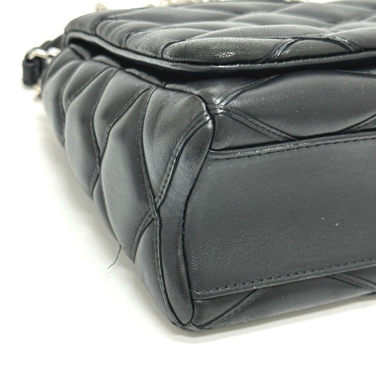 Louis Vuitton Black Noir Leather Handbag Shoulder Bag (Pre-Owned)