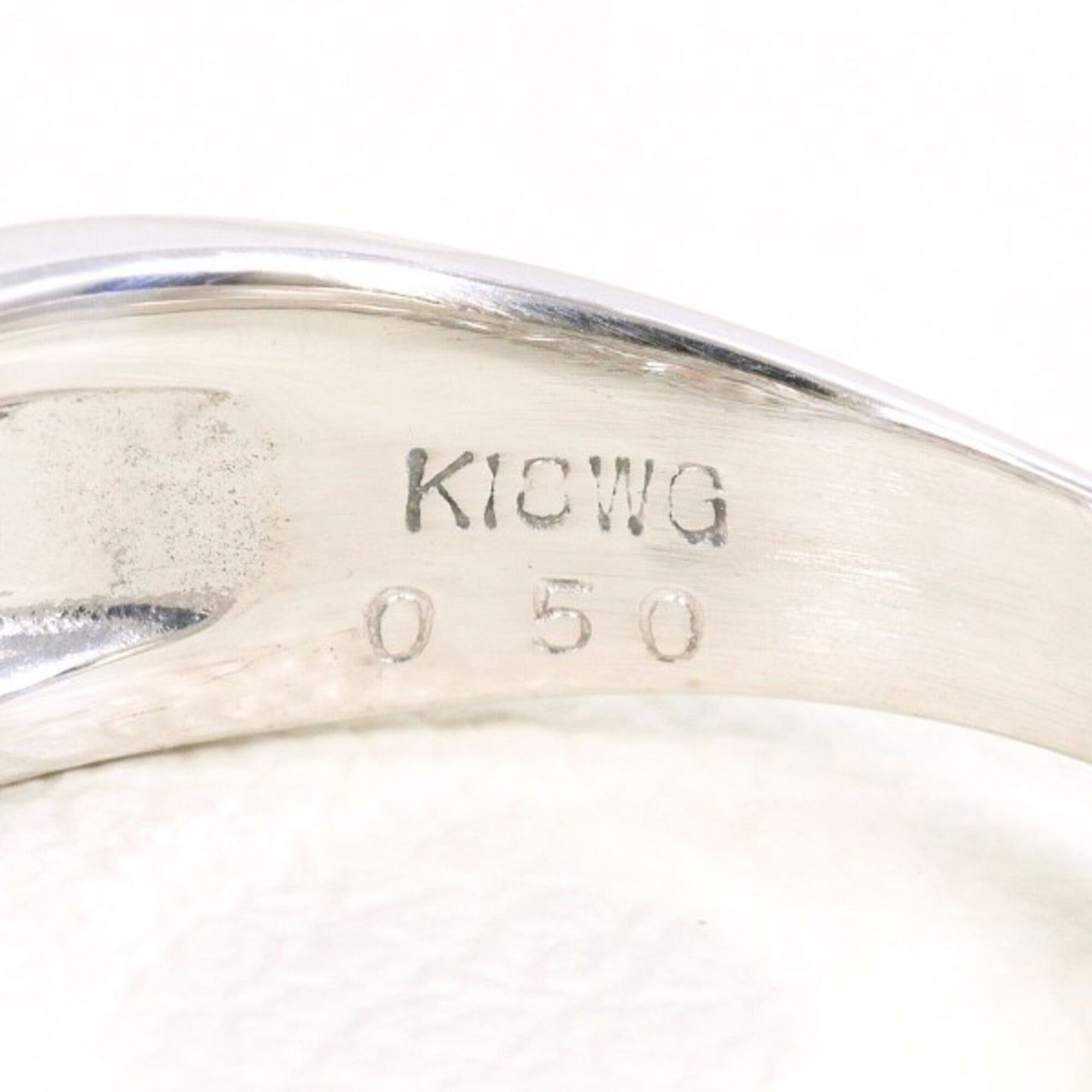 Unbranded White Gold White Gold (18K) Band Ring (Pre-Owned)