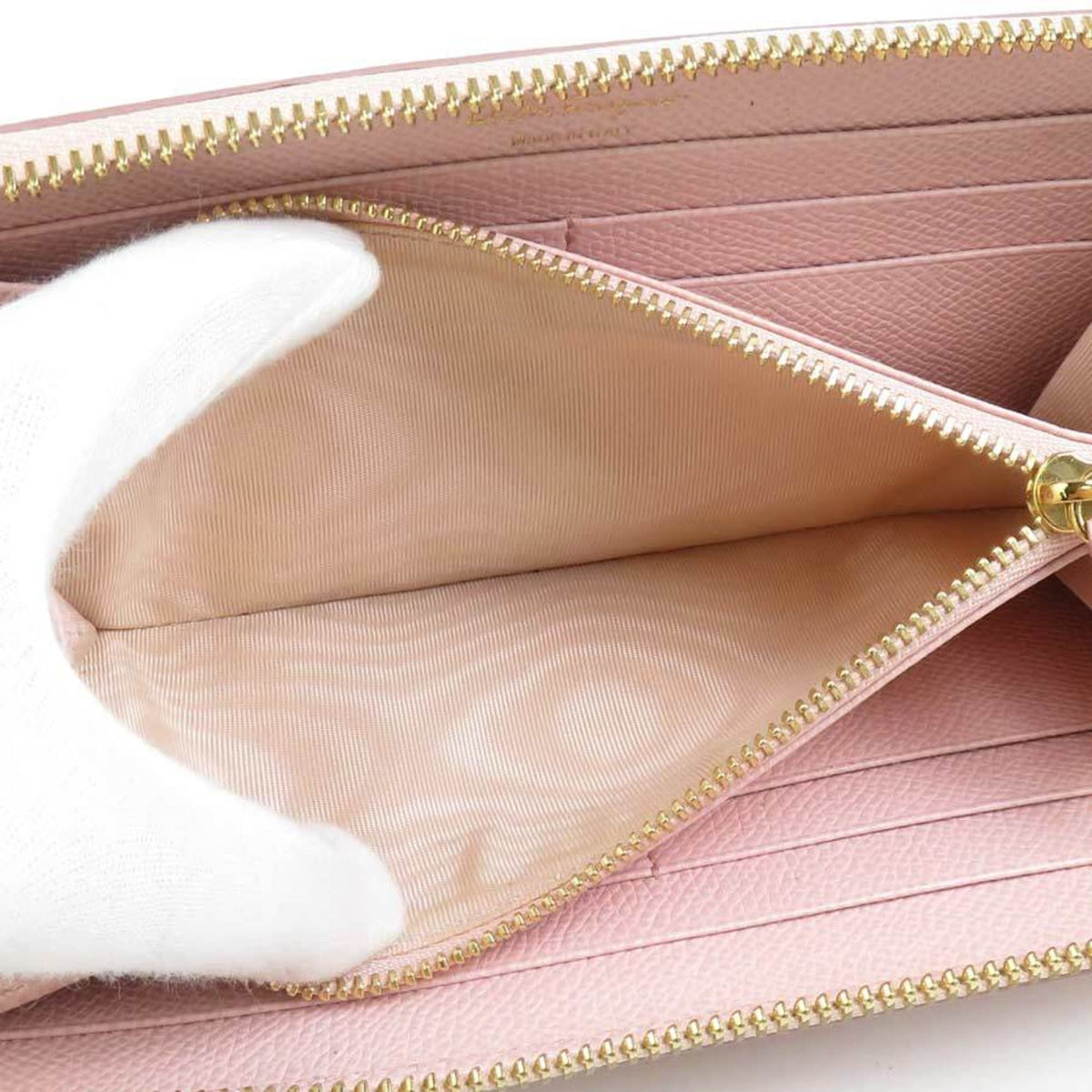 Salvatore Ferragamo Pink Leather Long Wallet (Bi-Fold) (Pre-Owned)