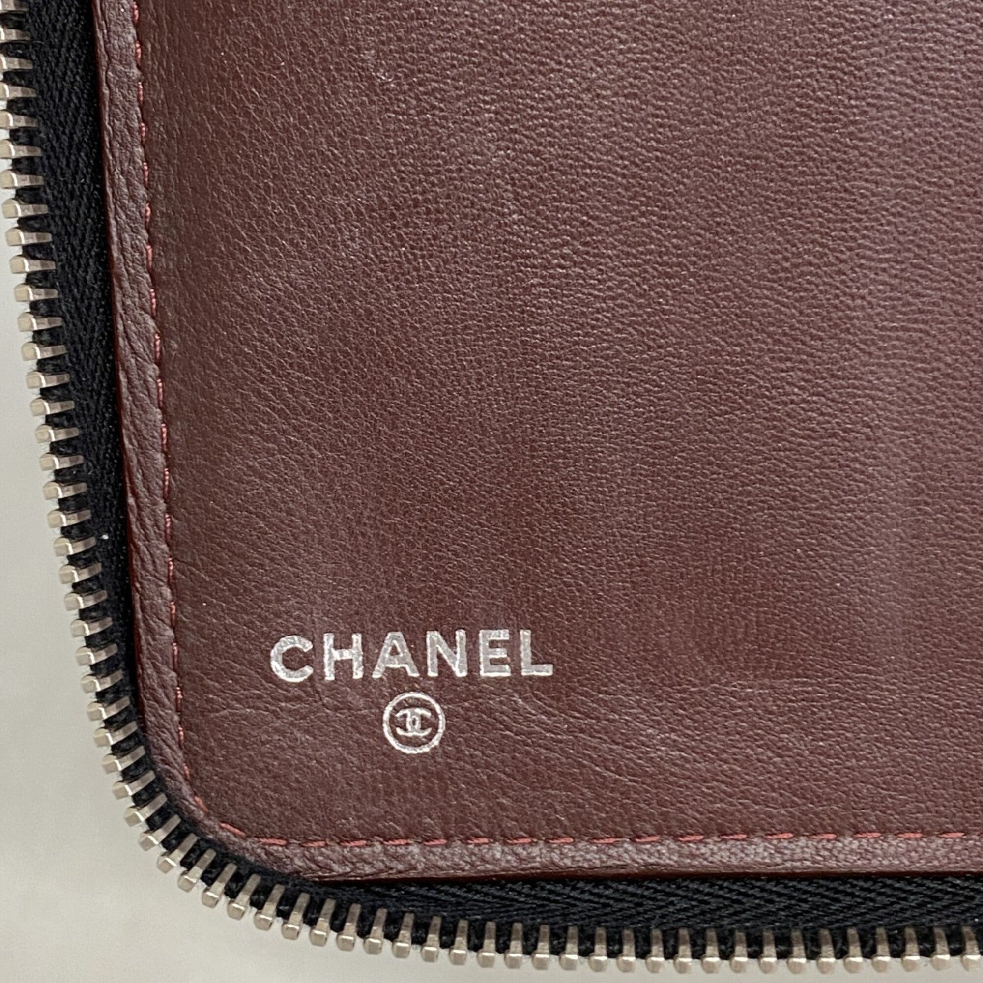 Chanel Black Leather Long Wallet (Bi-Fold) (Pre-Owned)