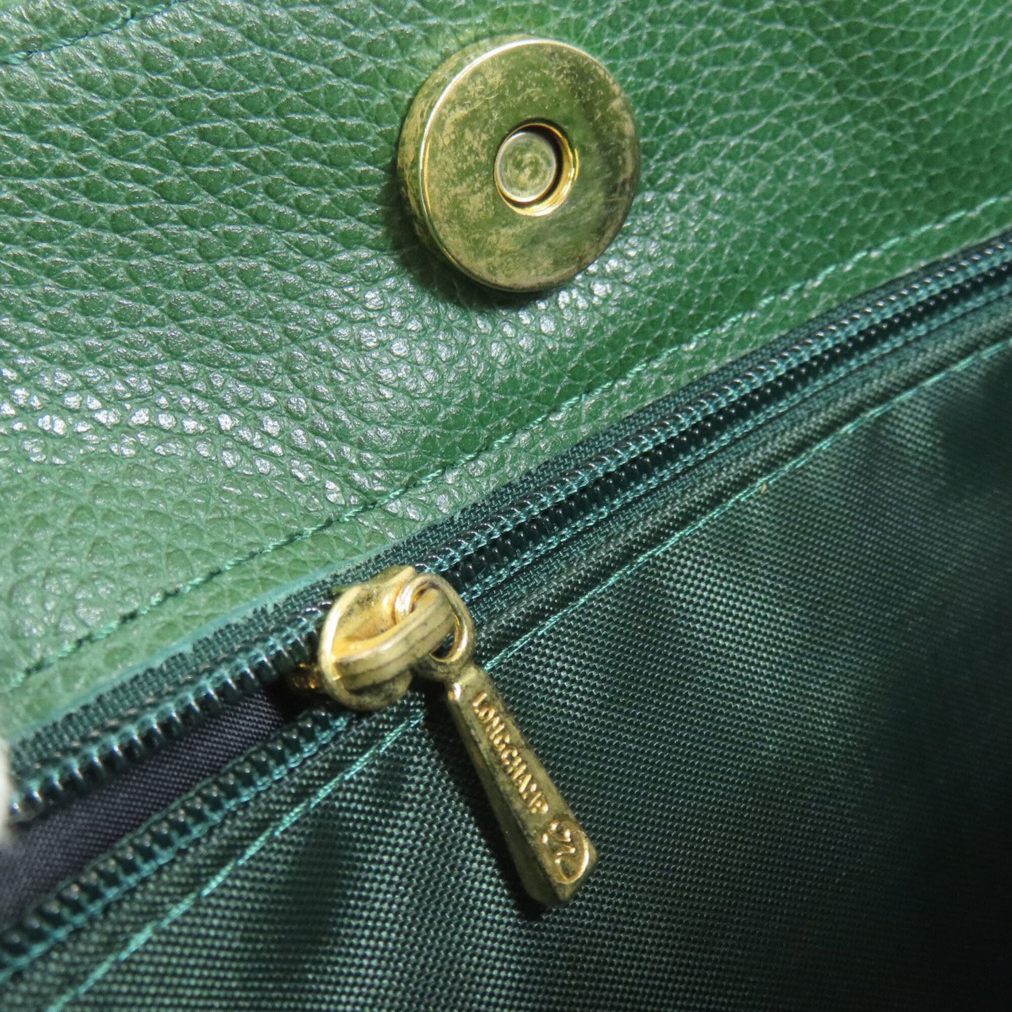 Longchamp Green Leather Pouch Shoulder Bag (Pre-Owned)