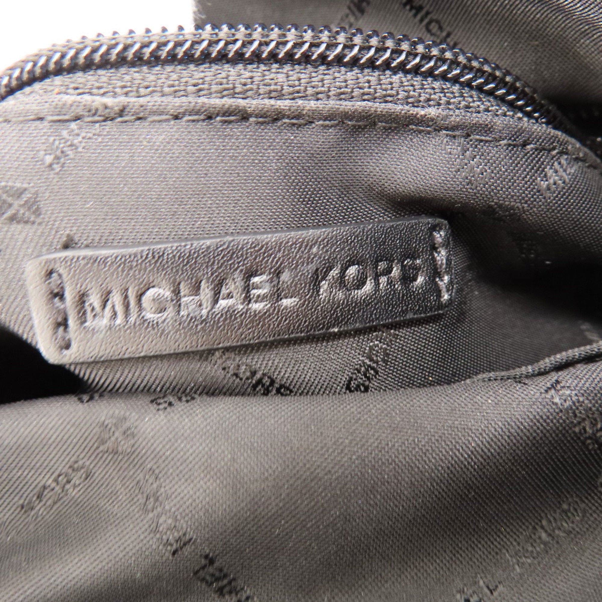 Michael Kors Black Leather Shoulder Bag (Pre-Owned)