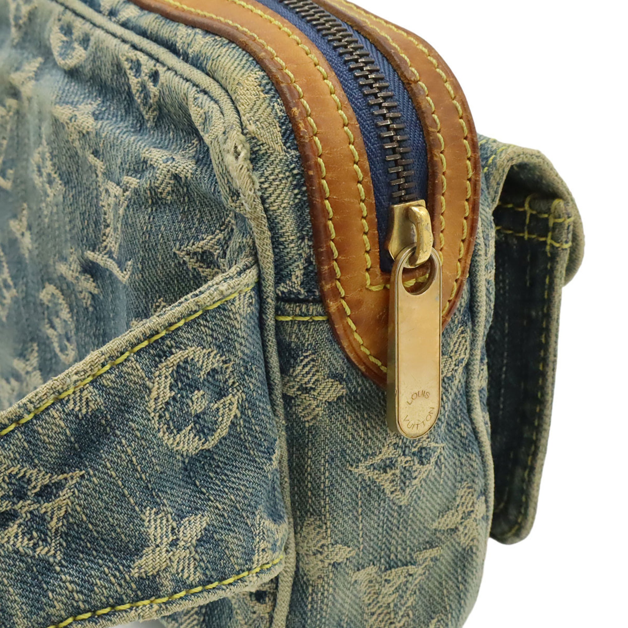 Louis Vuitton Blue Monogram Monogram Denim Fanny Pack Shoulder Bag (Pre-Owned)