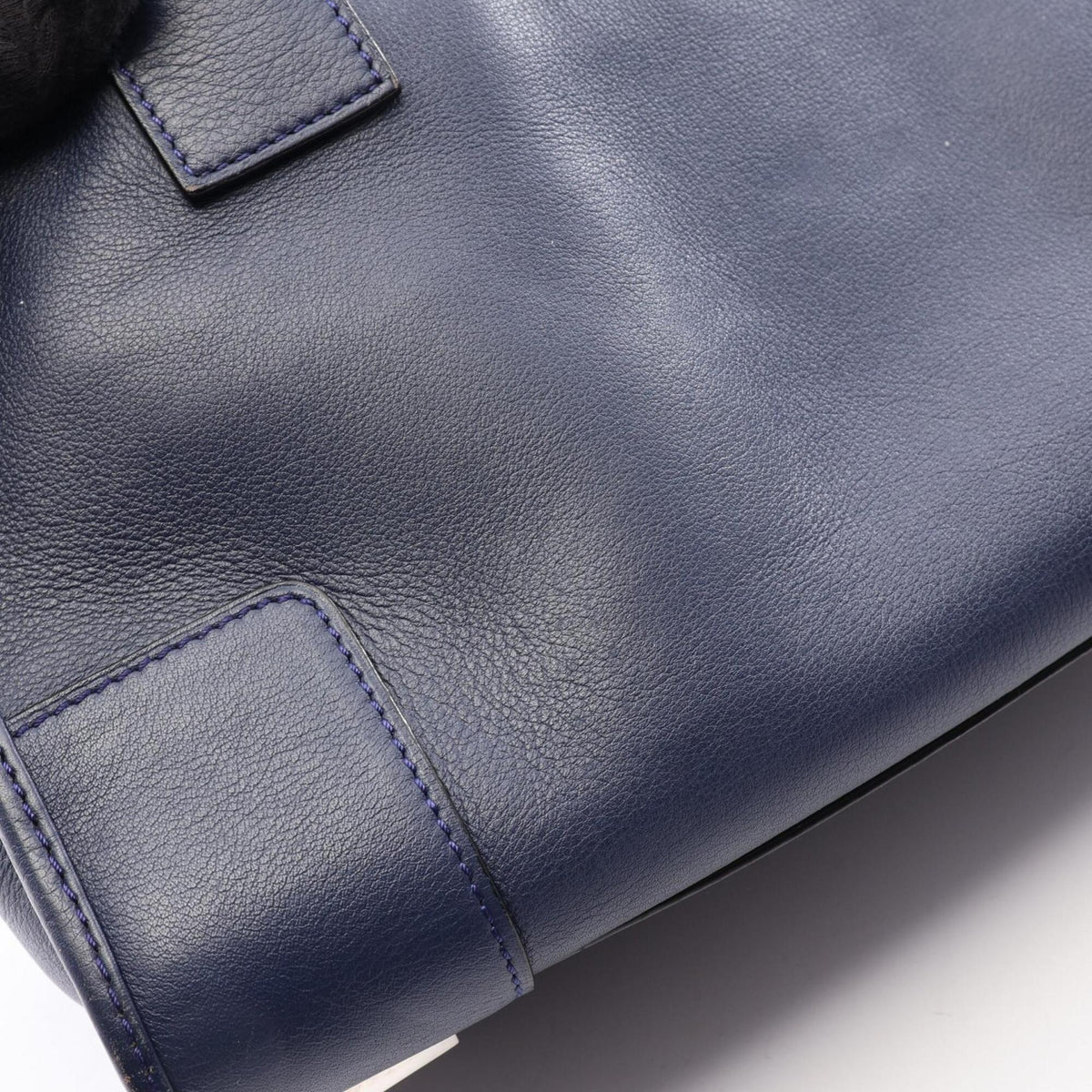Loewe Navy Leather Handbag (Pre-Owned)