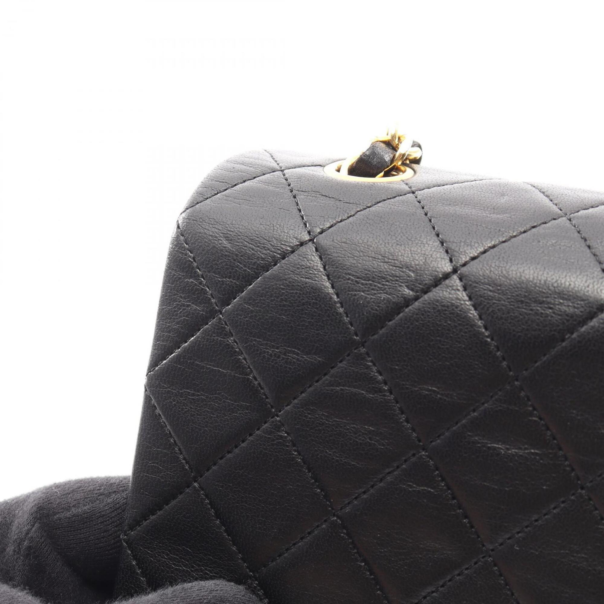 Chanel Black Leather Handbag Shoulder Bag (Pre-Owned)
