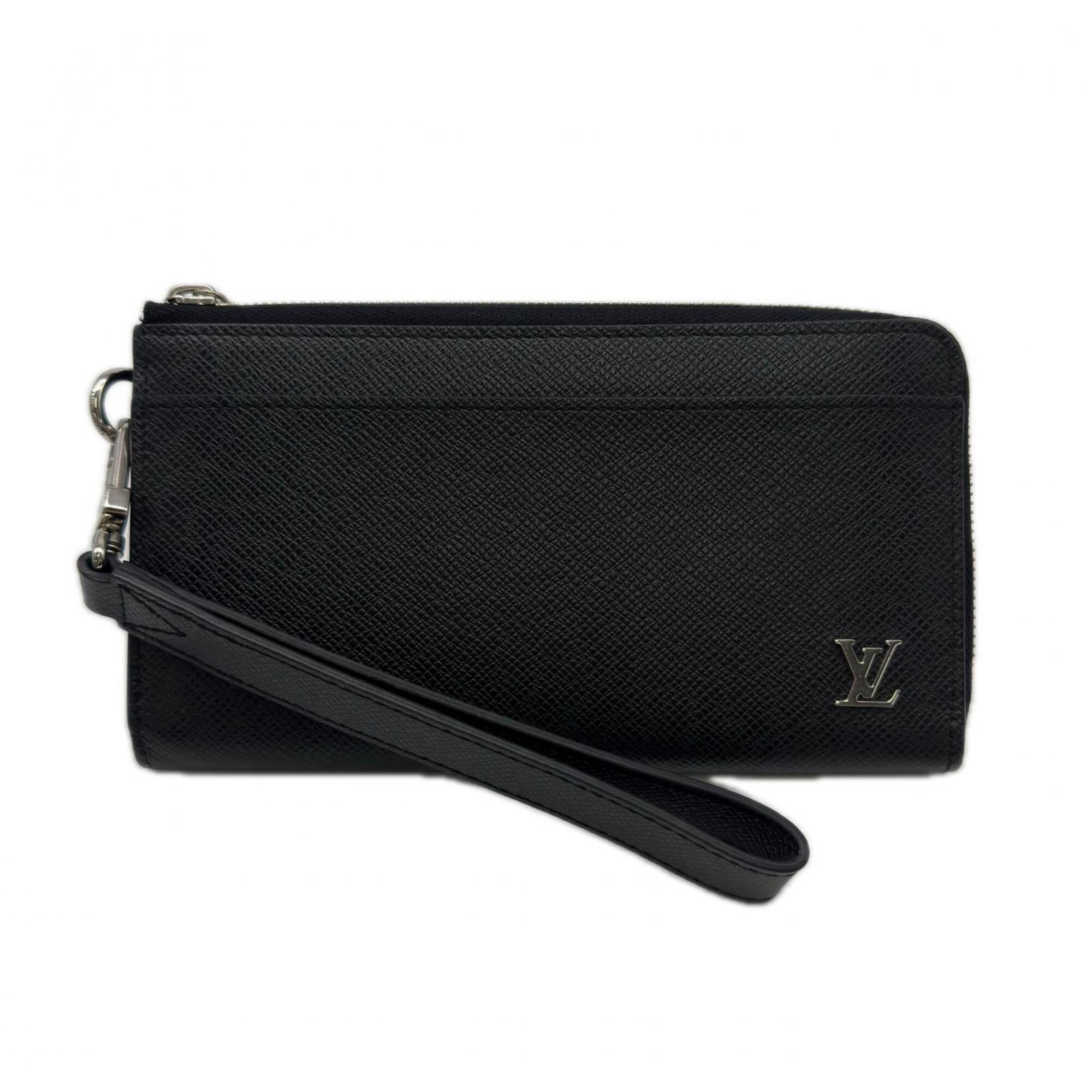 Louis Vuitton Taiga Black Noir Leather Long Wallet (Bi-Fold) (Pre-Owned)