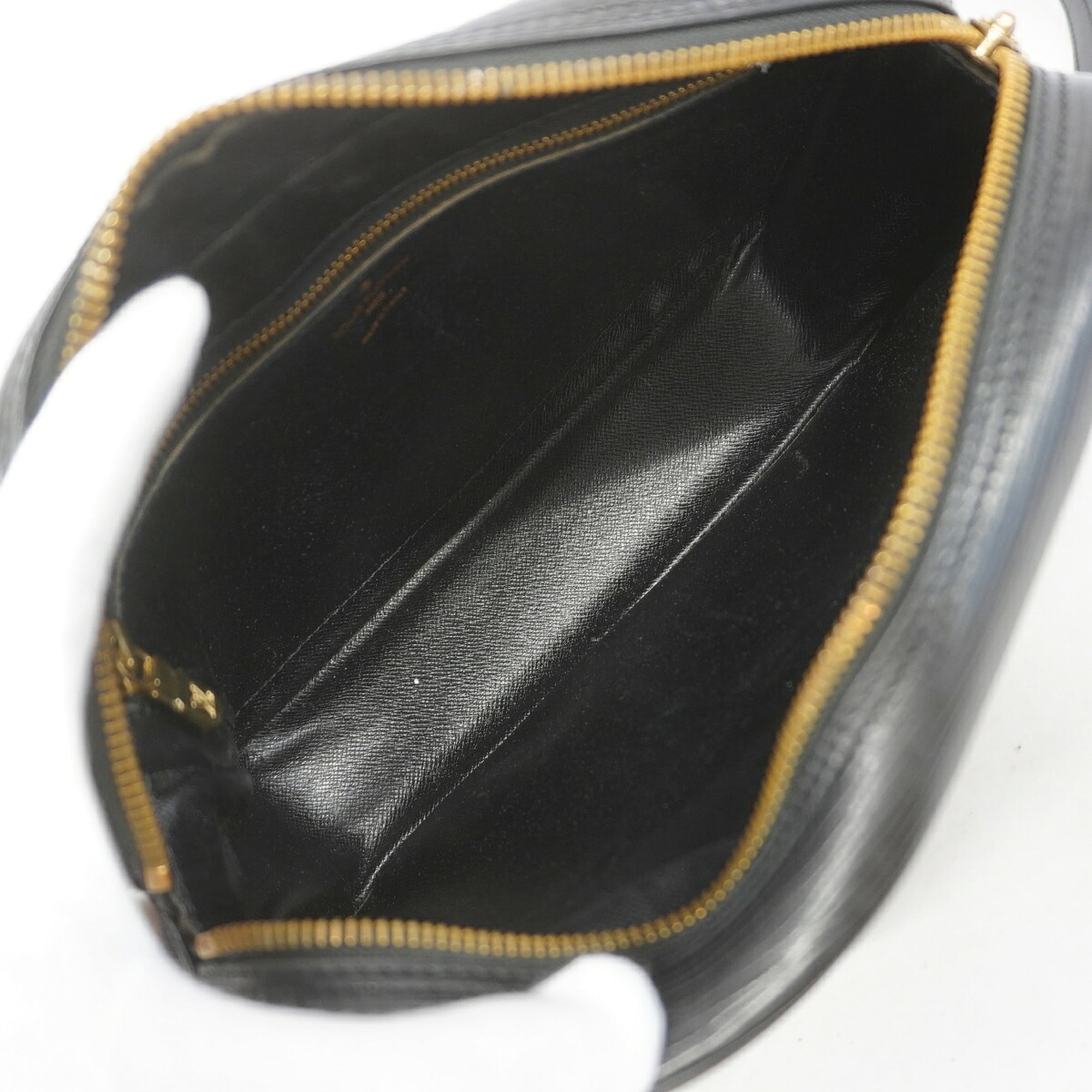 Louis Vuitton Noir Shoulder Bag (Pre-Owned)